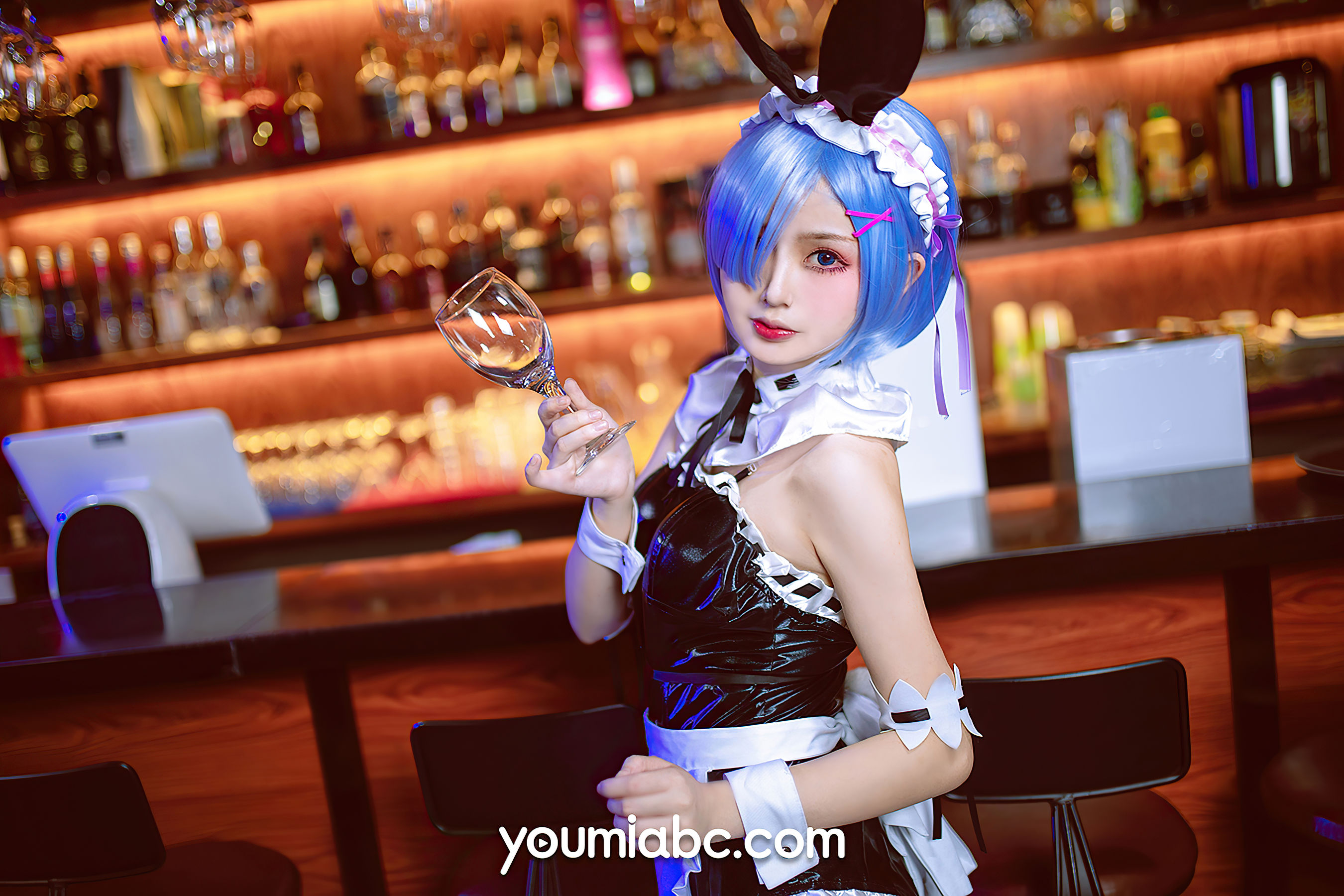 [尤蜜YouMiabc]  您的蛋蛋 蕾姆兔女郎的小酒馆