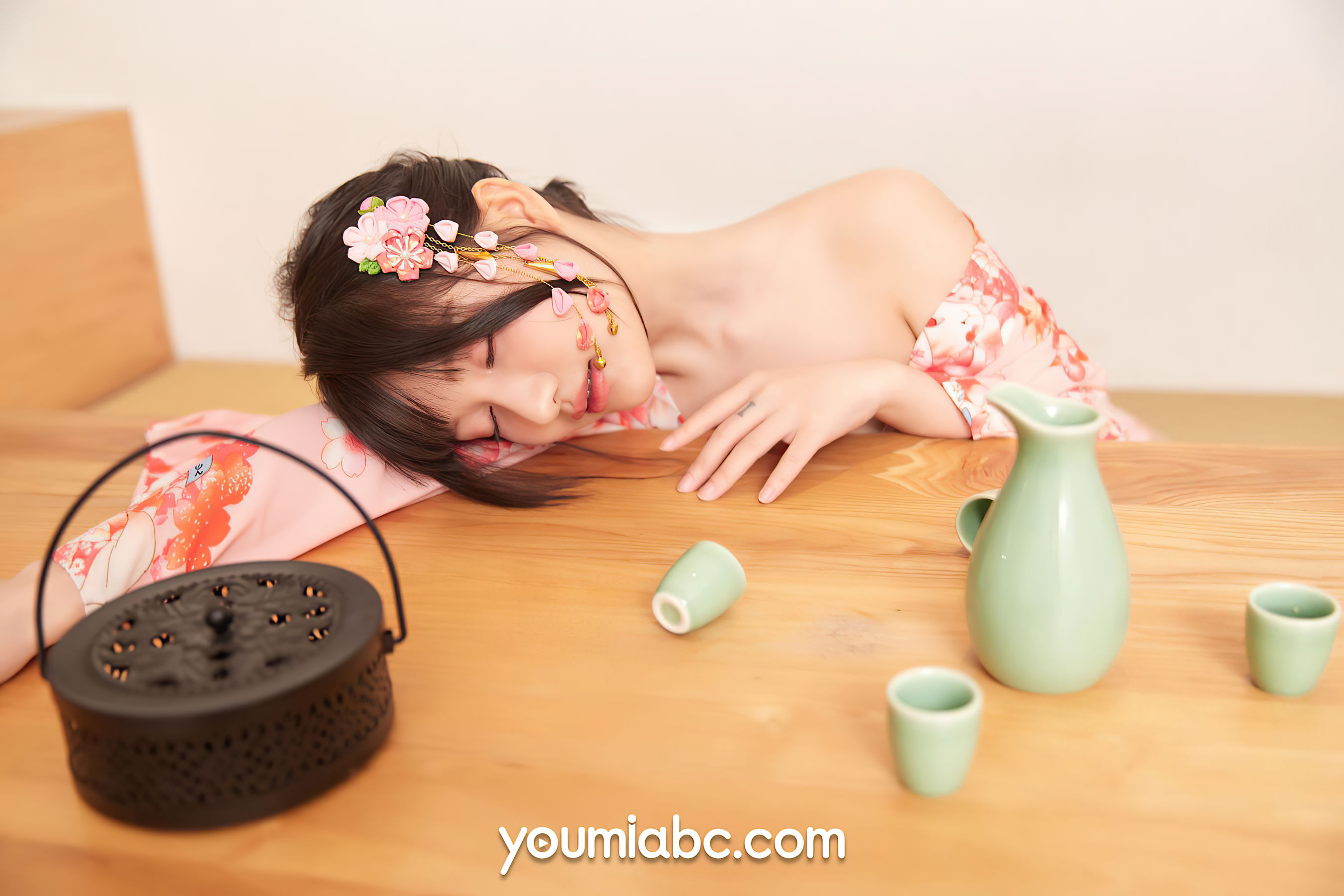 [尤蜜YouMiabc]  尹兒 居酒屋的快乐