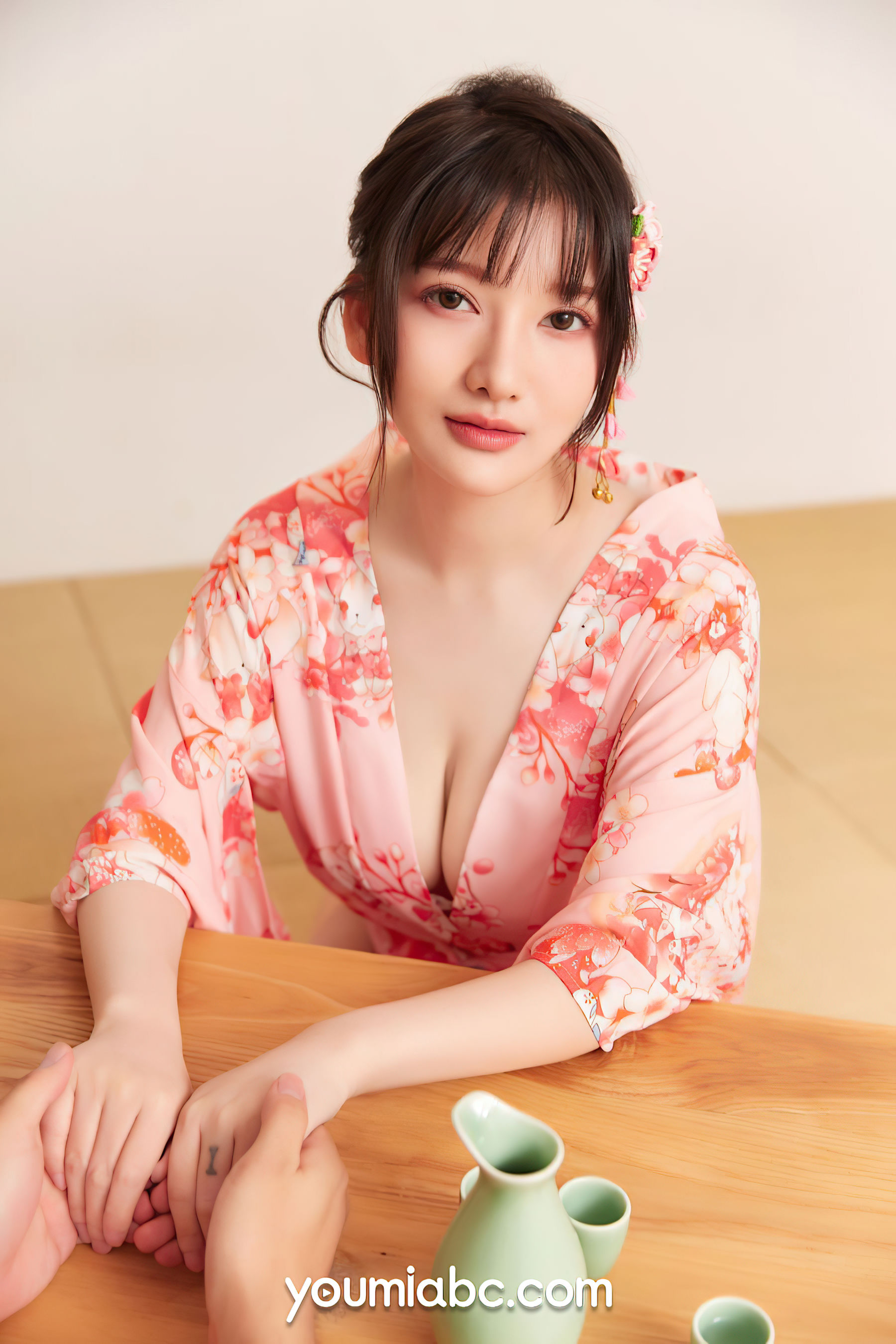 [尤蜜YouMiabc]  尹兒 居酒屋的快乐