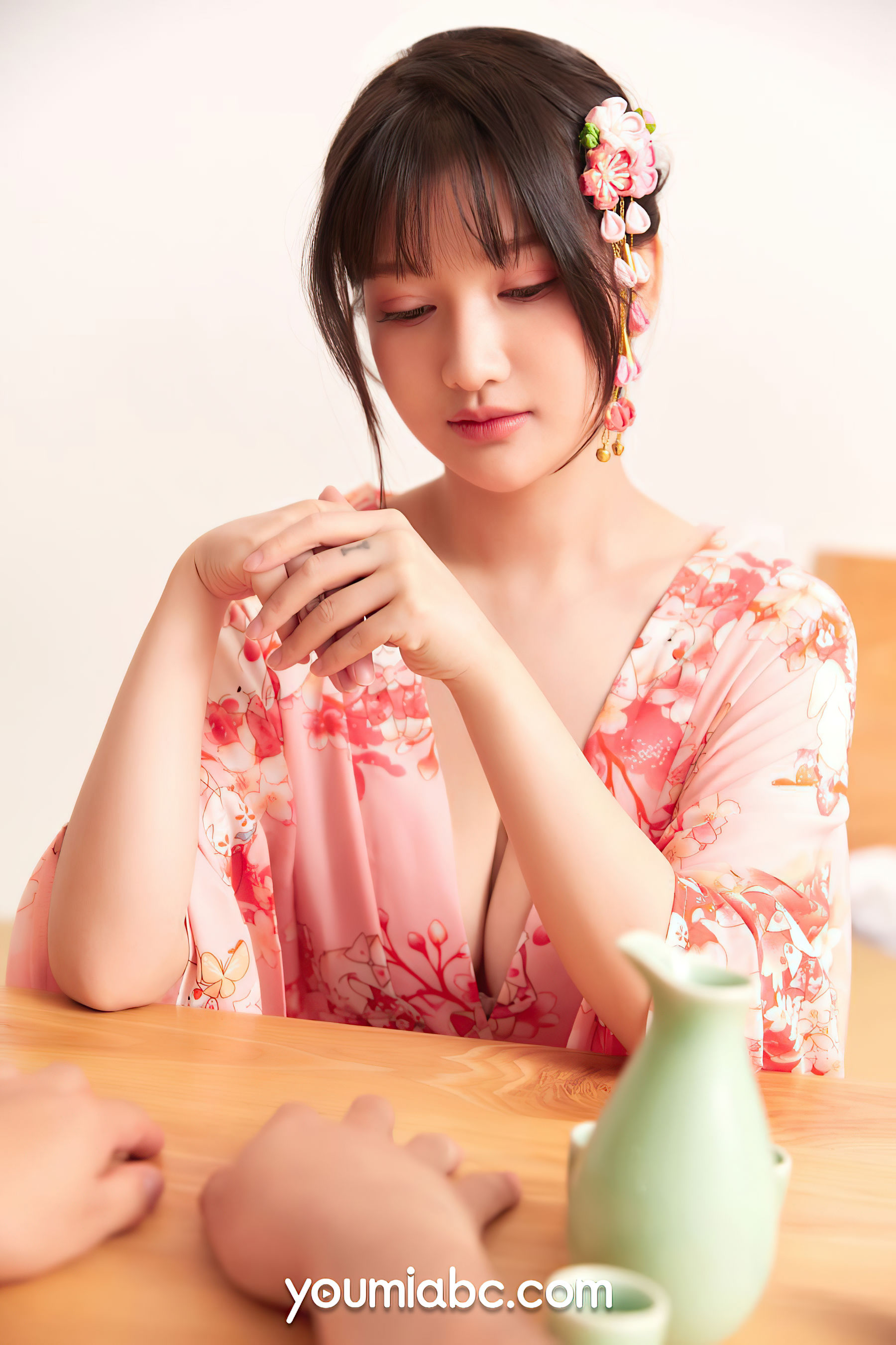 [尤蜜YouMiabc]  尹兒 居酒屋的快乐