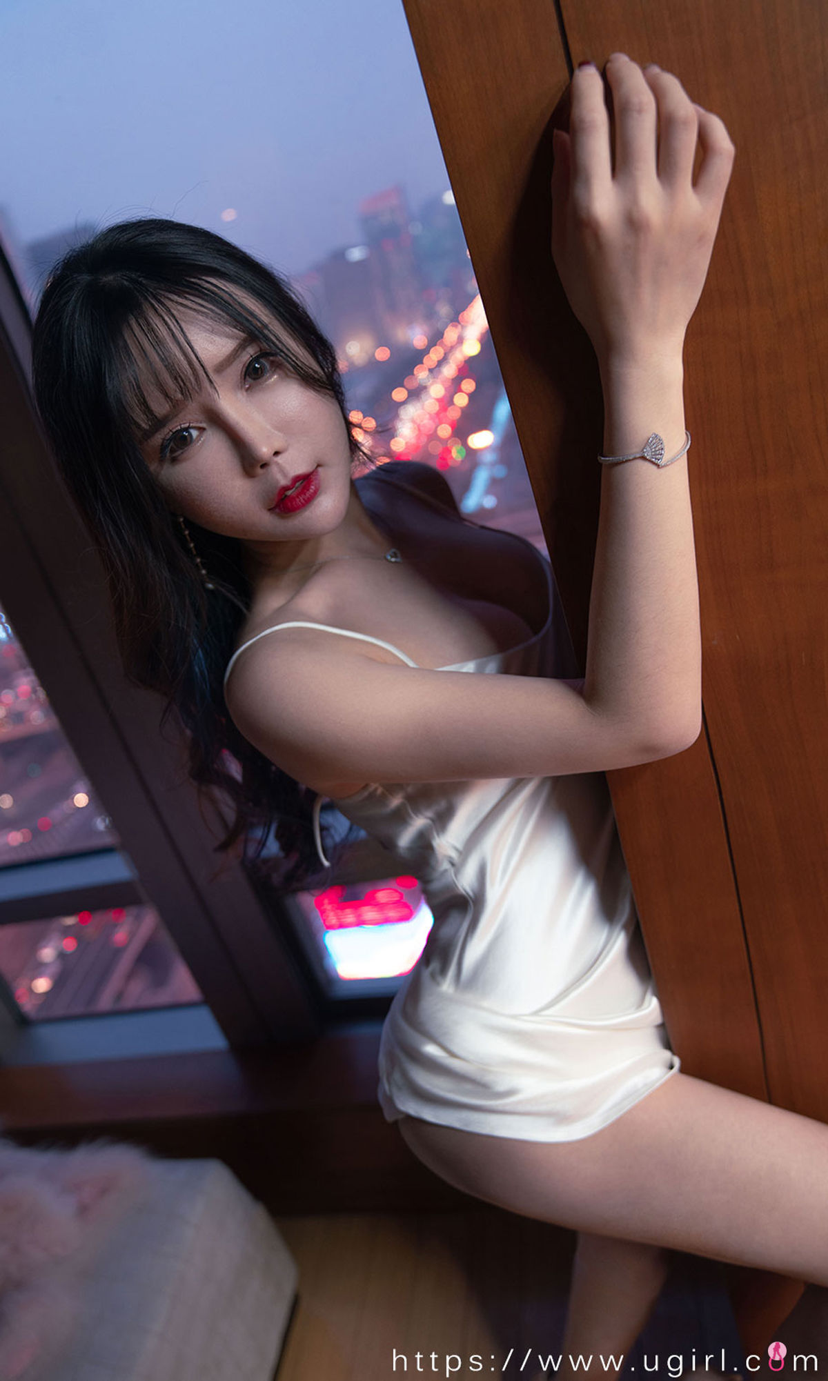 [爱尤物Ugirls] No.2291 艾小青 暮色将晚
