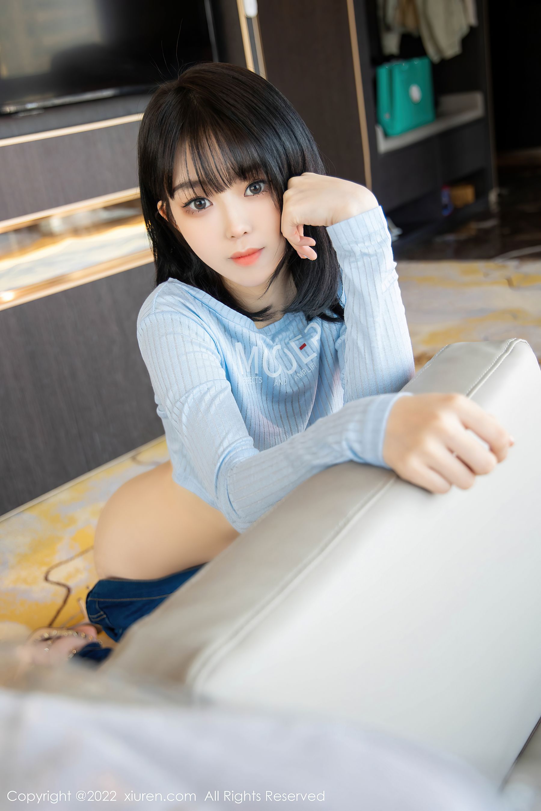 [秀人XiuRen] No.4584 奶瓶