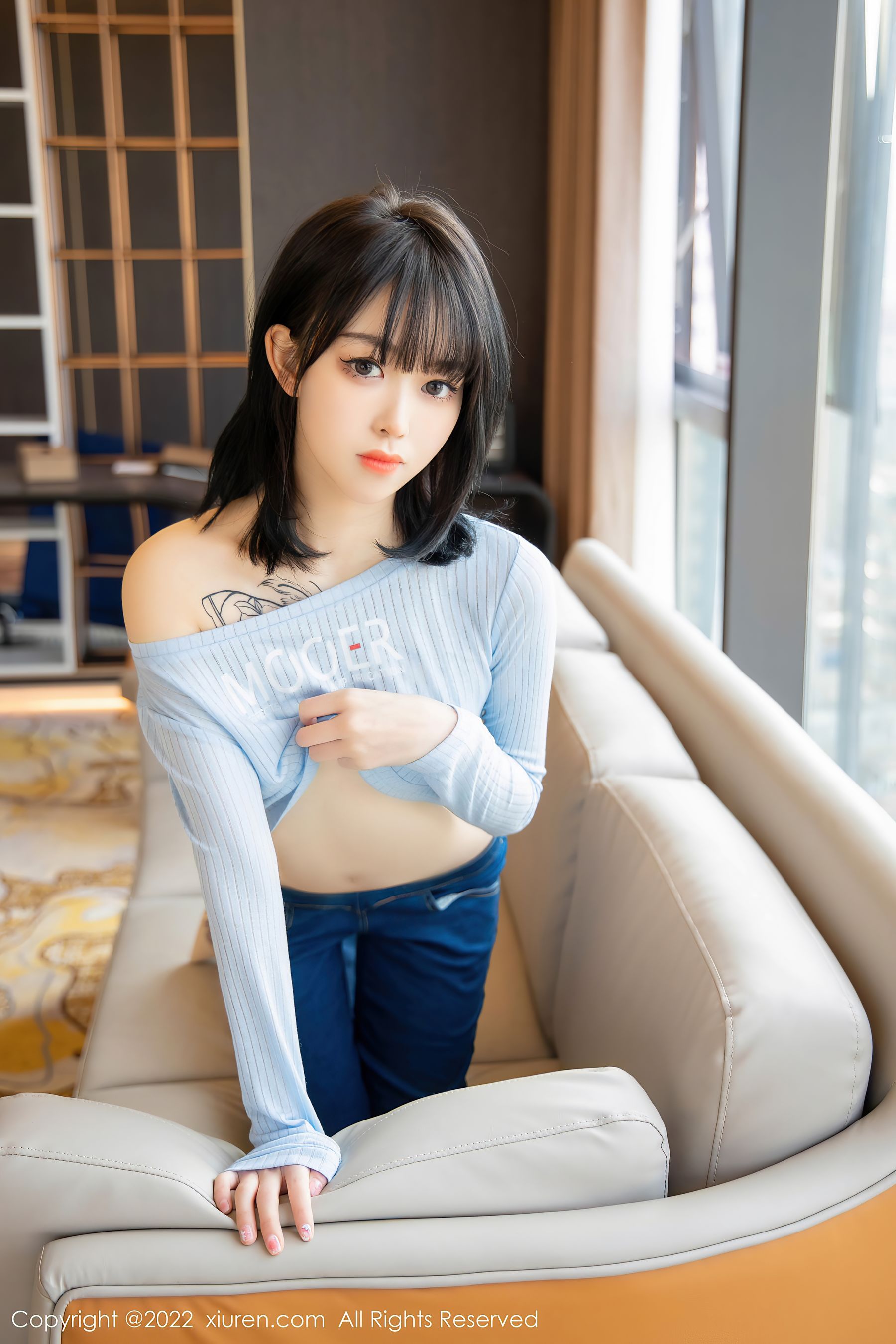 [秀人XiuRen] No.4584 奶瓶