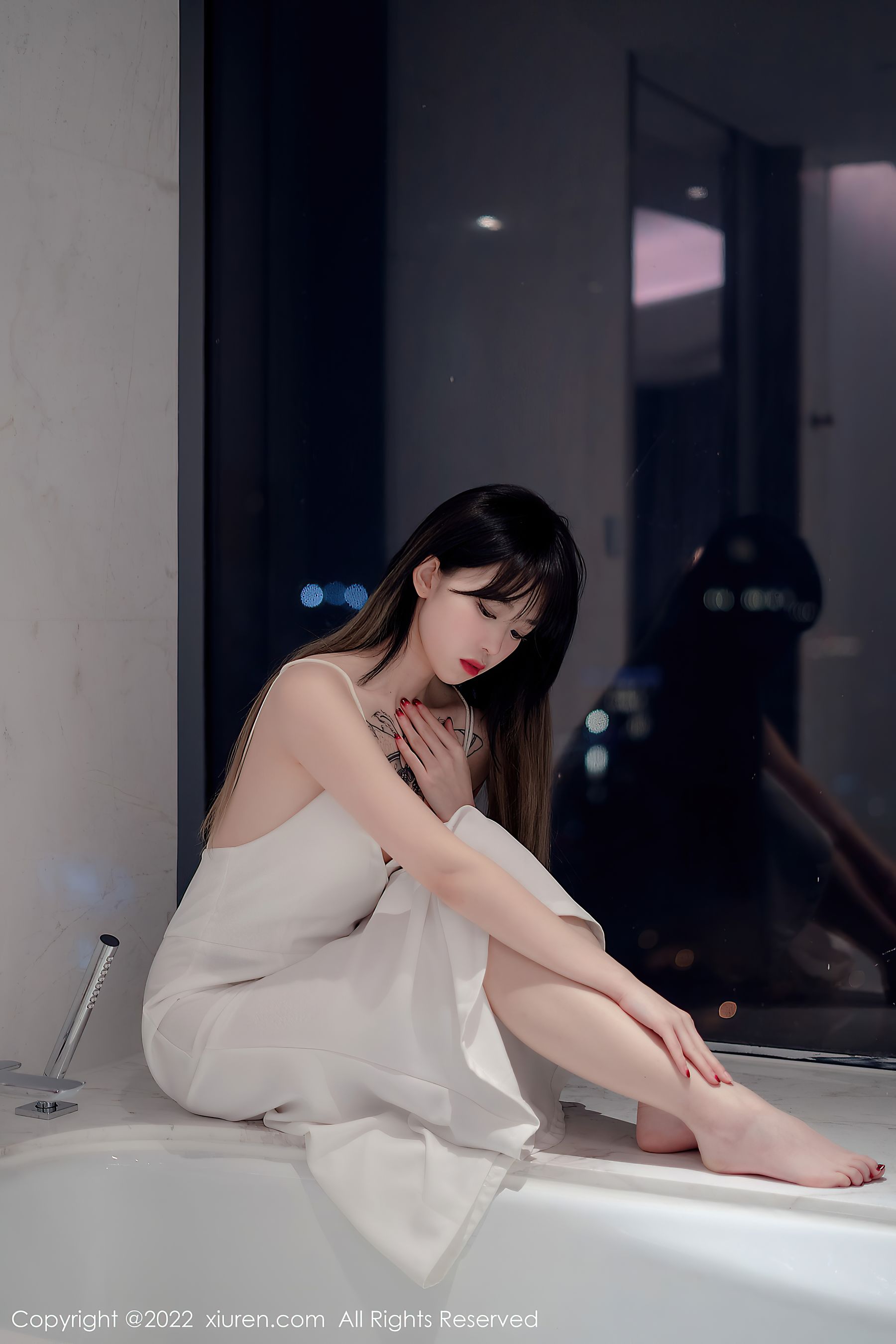 [秀人XiuRen] No.4611 奶瓶