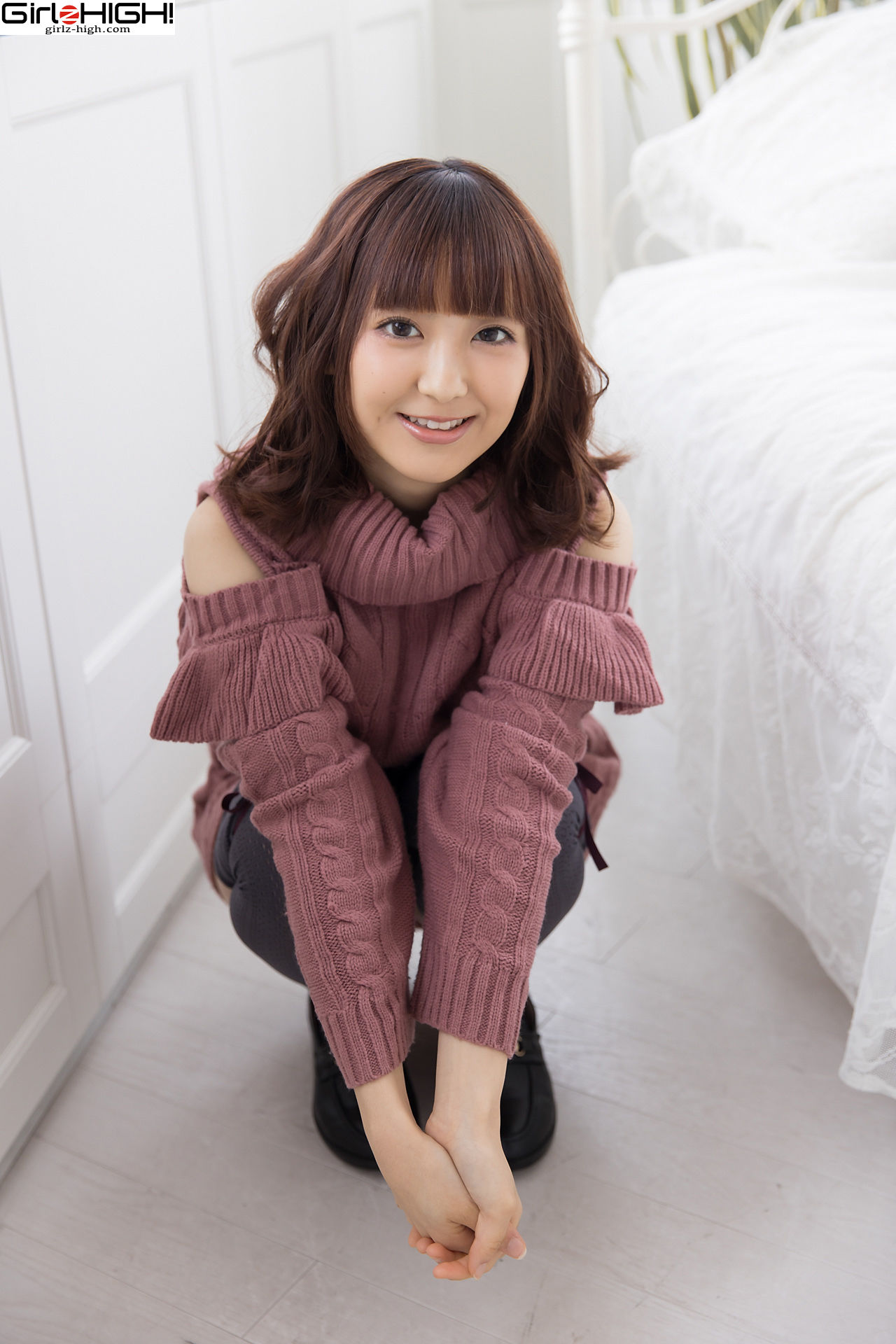 [Girlz-High] Ai Takanashi 高梨あい - bfaa_074_002