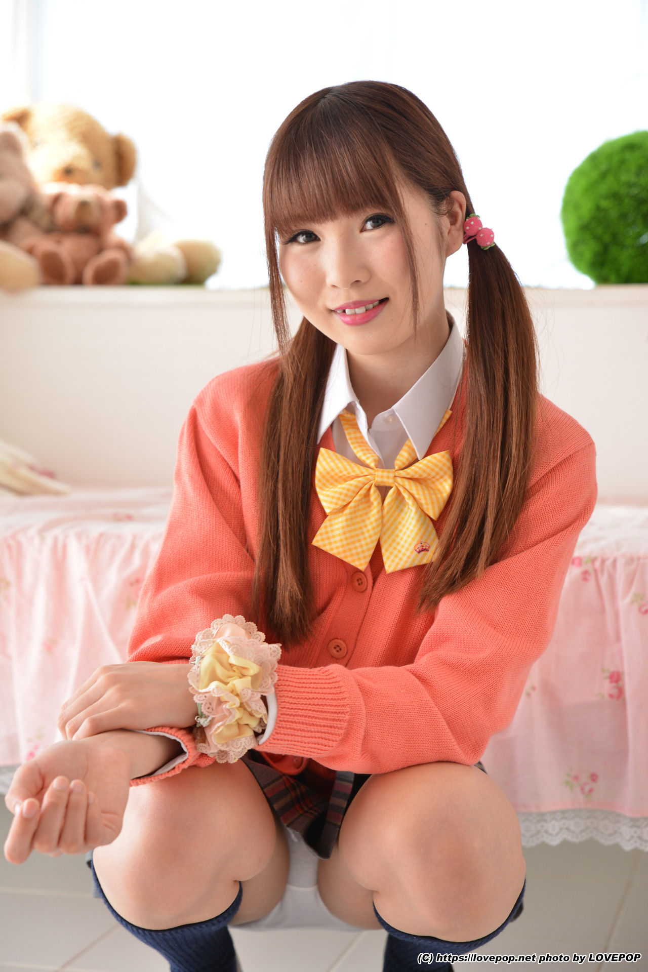 [LOVEPOP] Ayuna Niko あゆな虹恋 White skin and pink nipples! - PPV