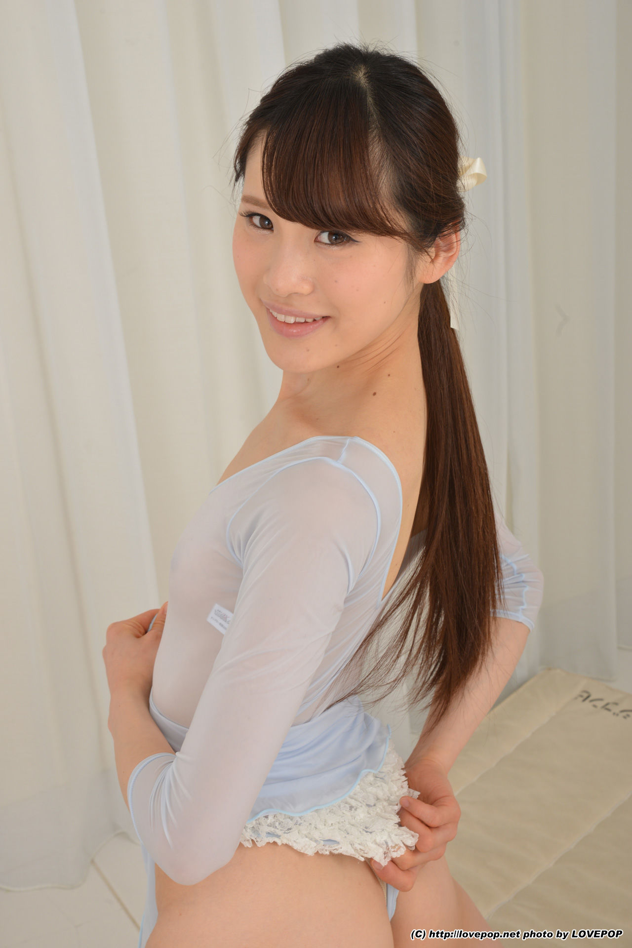 [LOVEPOP] Chihiro Yuikawa 唯川千尋 Stimulate nipples，crotch with sticks! - PPV