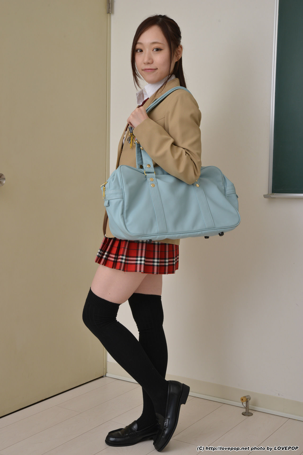 [LOVEPOP] Mao Sena 瀬奈まお Strong wind · kick · shave - PPV