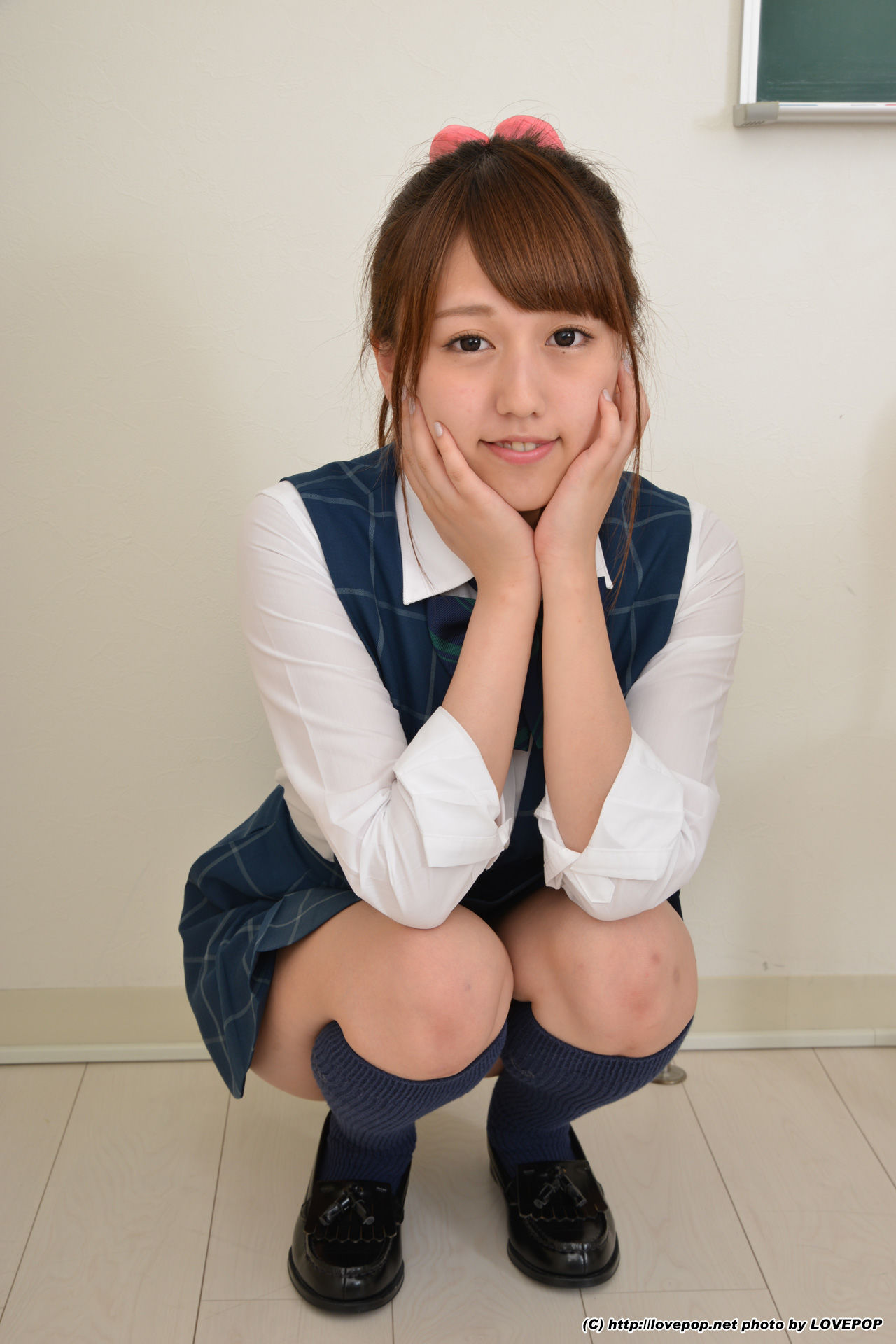 [LOVEPOP] Mayu Satomi 里美まゆ shaved ! Uniform vest - PPV