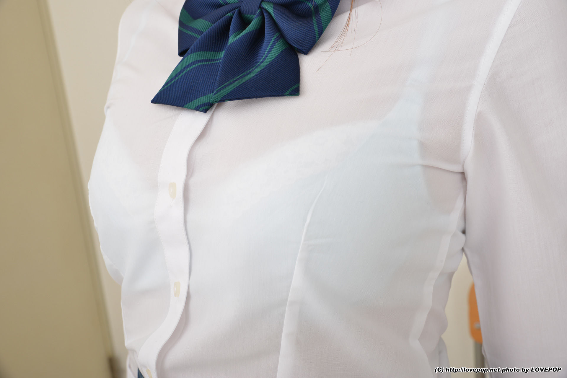 [LOVEPOP] Mayu Satomi 里美まゆ shaved ! Uniform vest - PPV