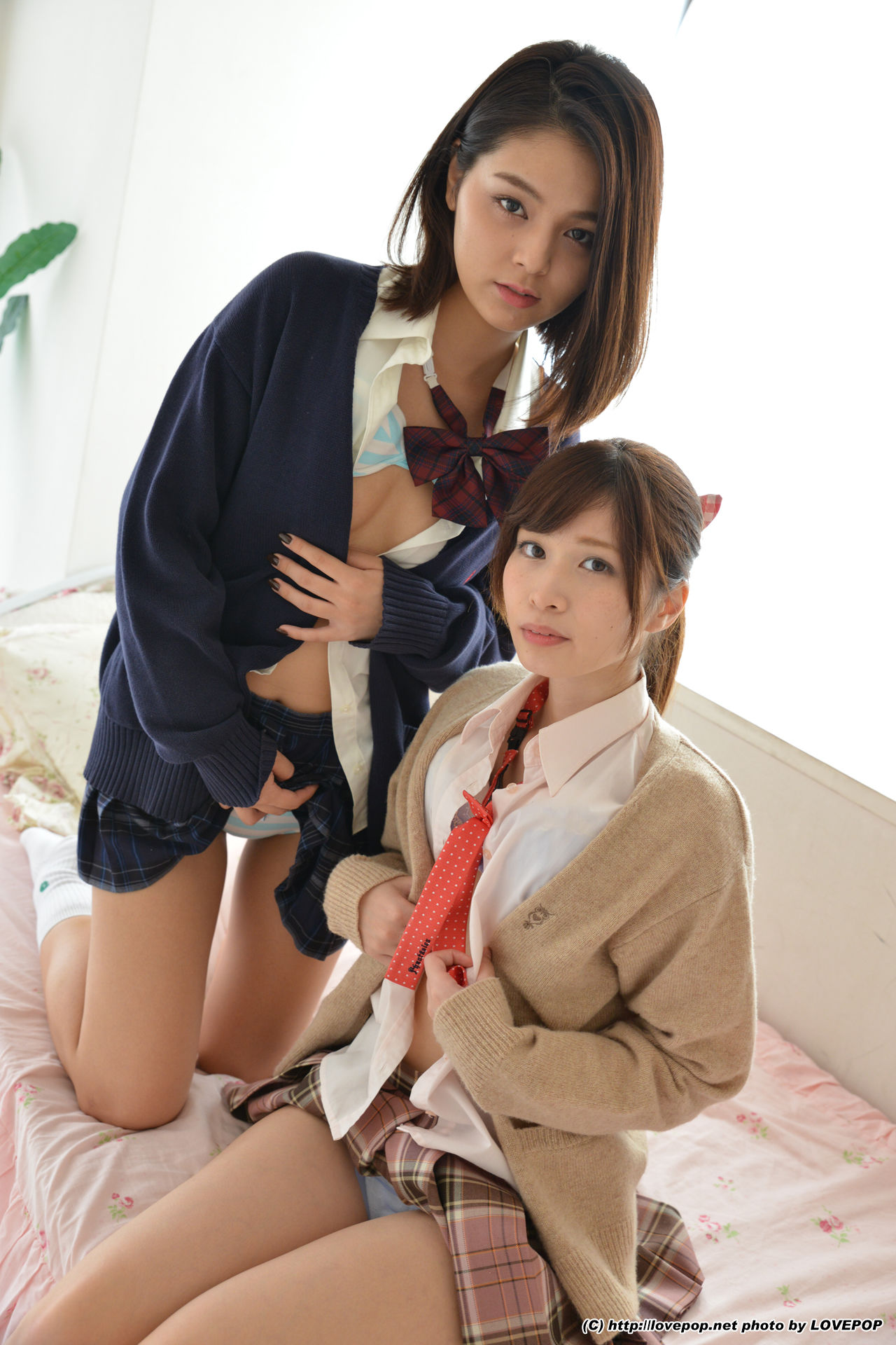 [LOVEPOP] Tsubasa Akimoto 秋本翼&Ria Sato 佐藤理亜 Uniform cardigan - PPV