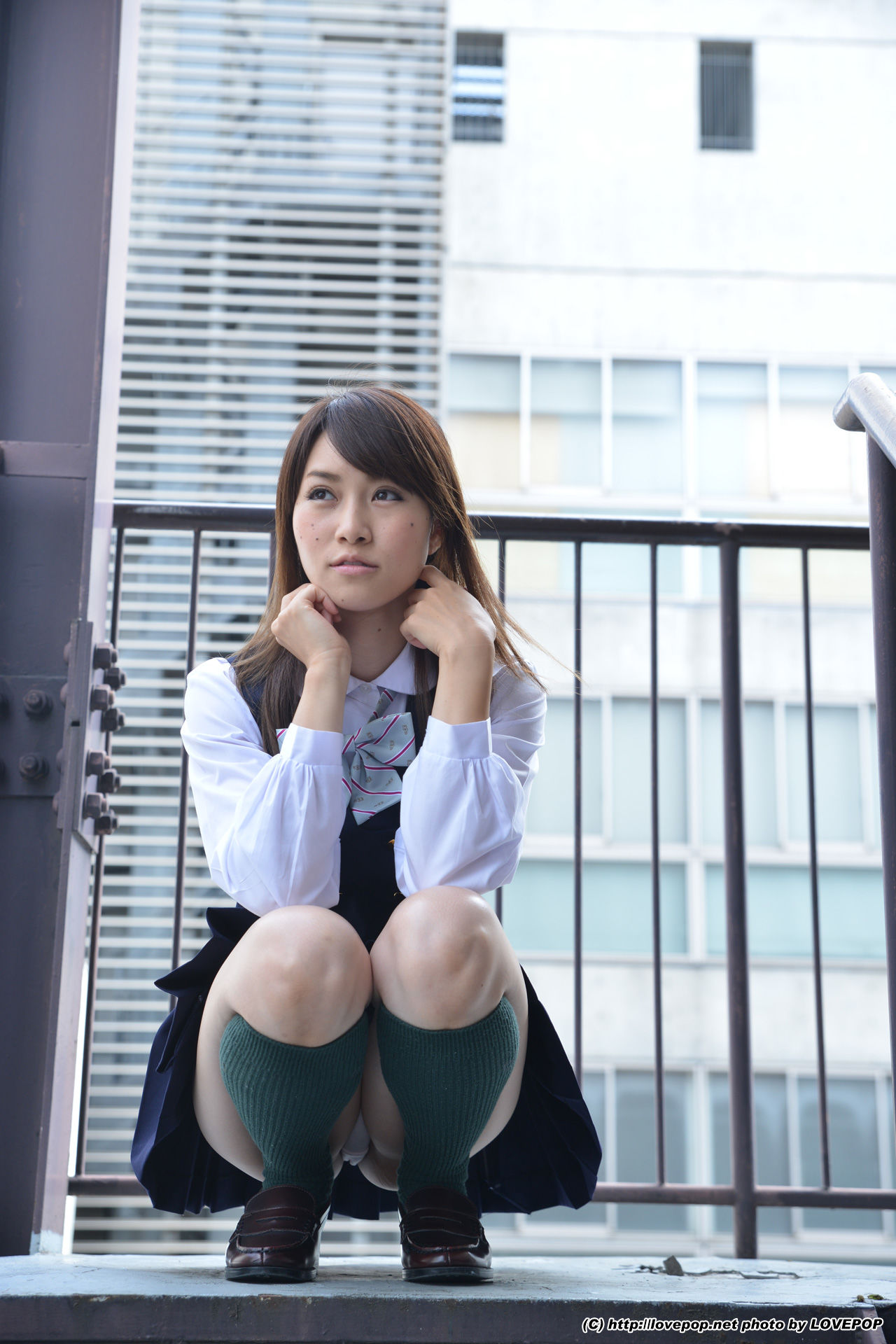 [LOVEPOP] Yamaguchi Ayaka 山口彩加 Stairway Voyeur T-back! ! Uniform vest - PPV