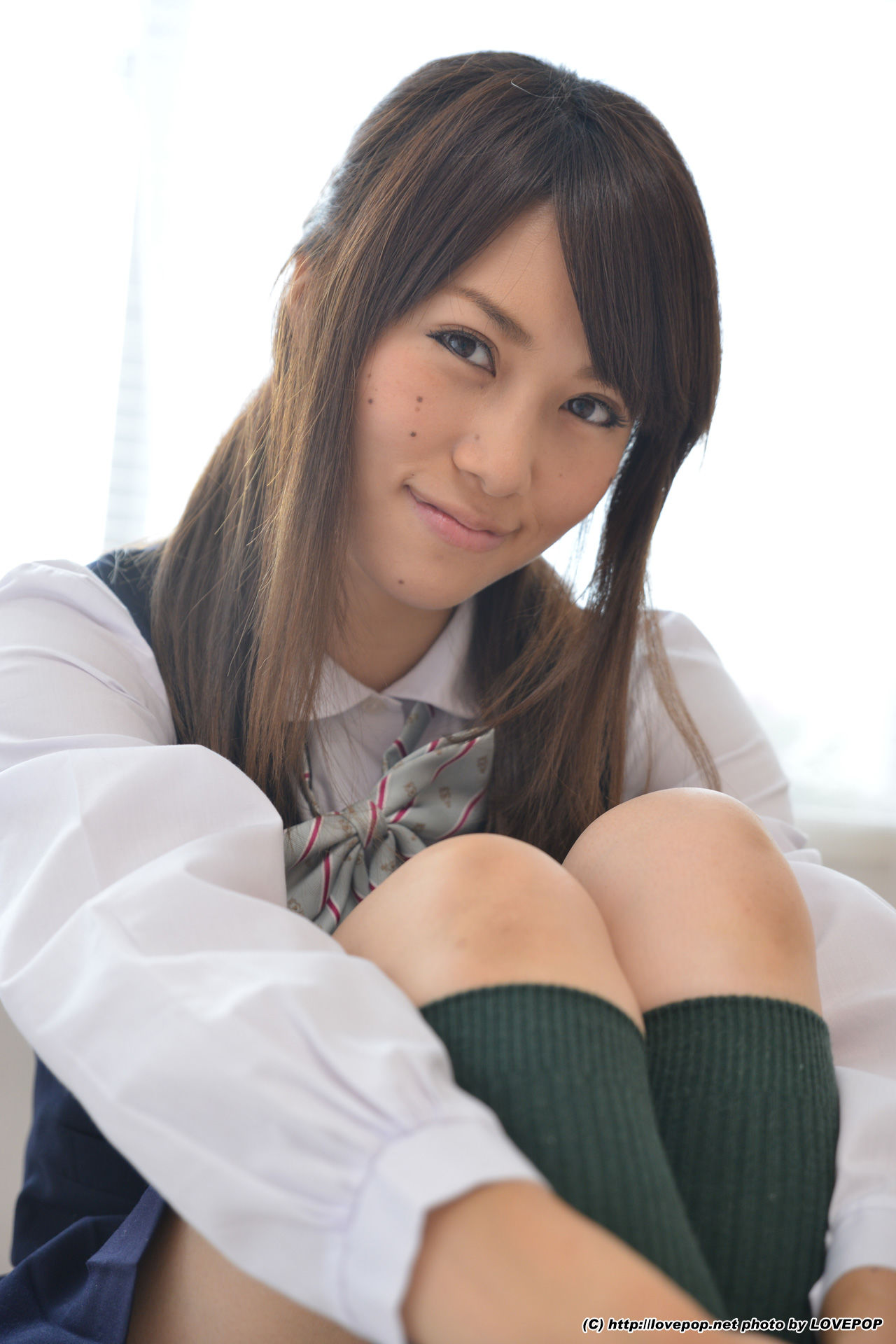 [LOVEPOP] Yamaguchi Ayaka 山口彩加 Stairway Voyeur T-back! ! Uniform vest - PPV