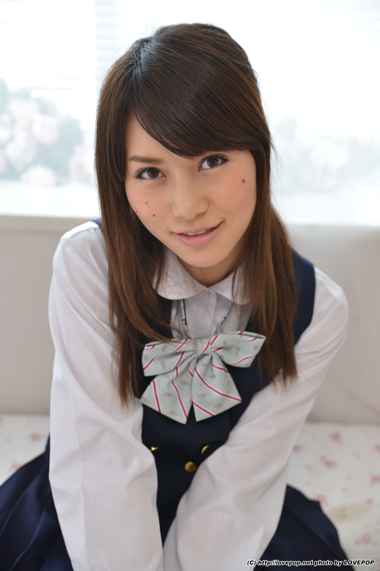 [LOVEPOP] Yamaguchi Ayaka 山口彩加 Stairway Voyeur T-back! ! Uniform vest - PPV