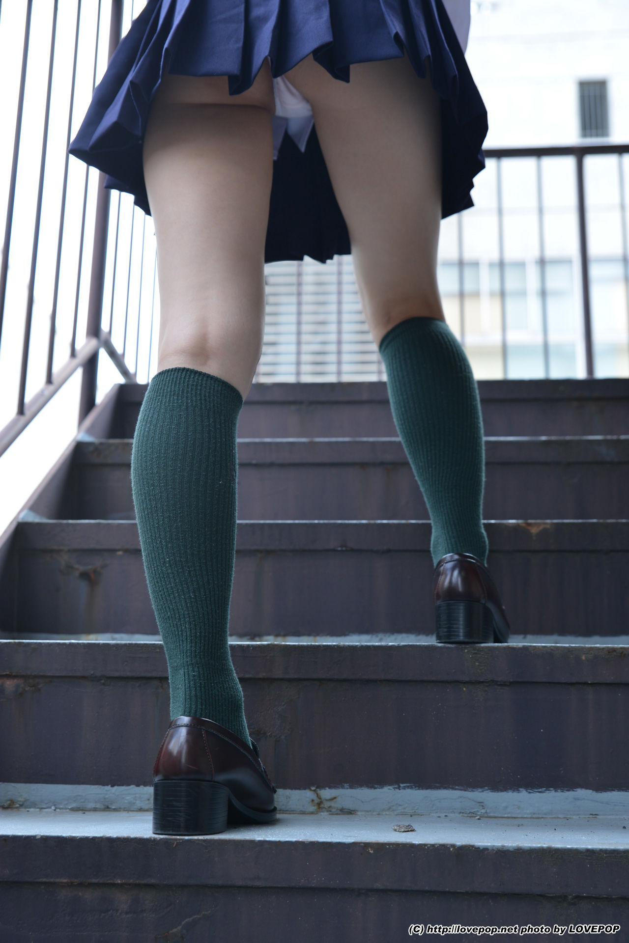 [LOVEPOP] Yamaguchi Ayaka 山口彩加 Stairway Voyeur T-back! ! Uniform vest - PPV