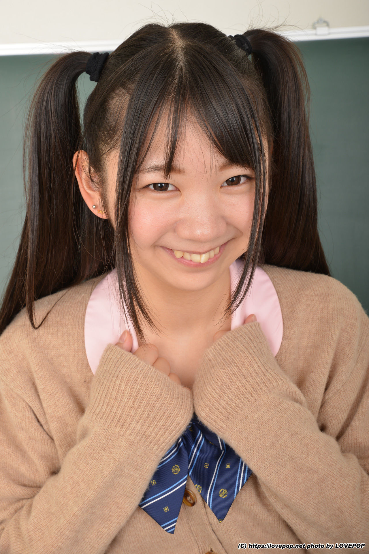 [LOVEPOP] Yuzuka Shirai 白井ゆずか school uniform ! - PPV