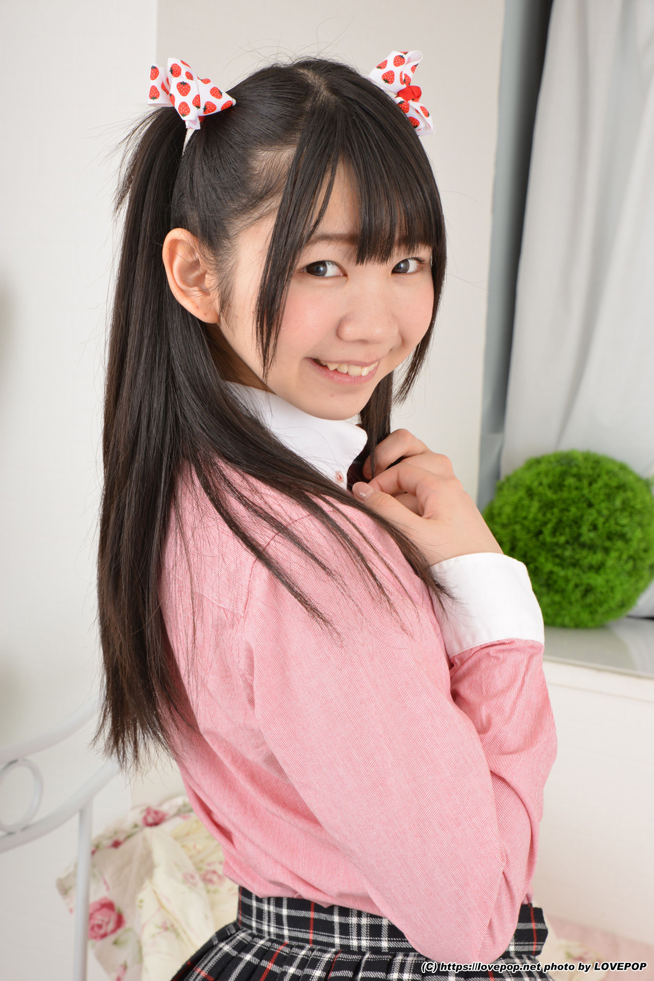 [LOVEPOP] Yuzuka Shirai 白井ゆずか Uniform Shirt ! - PPV