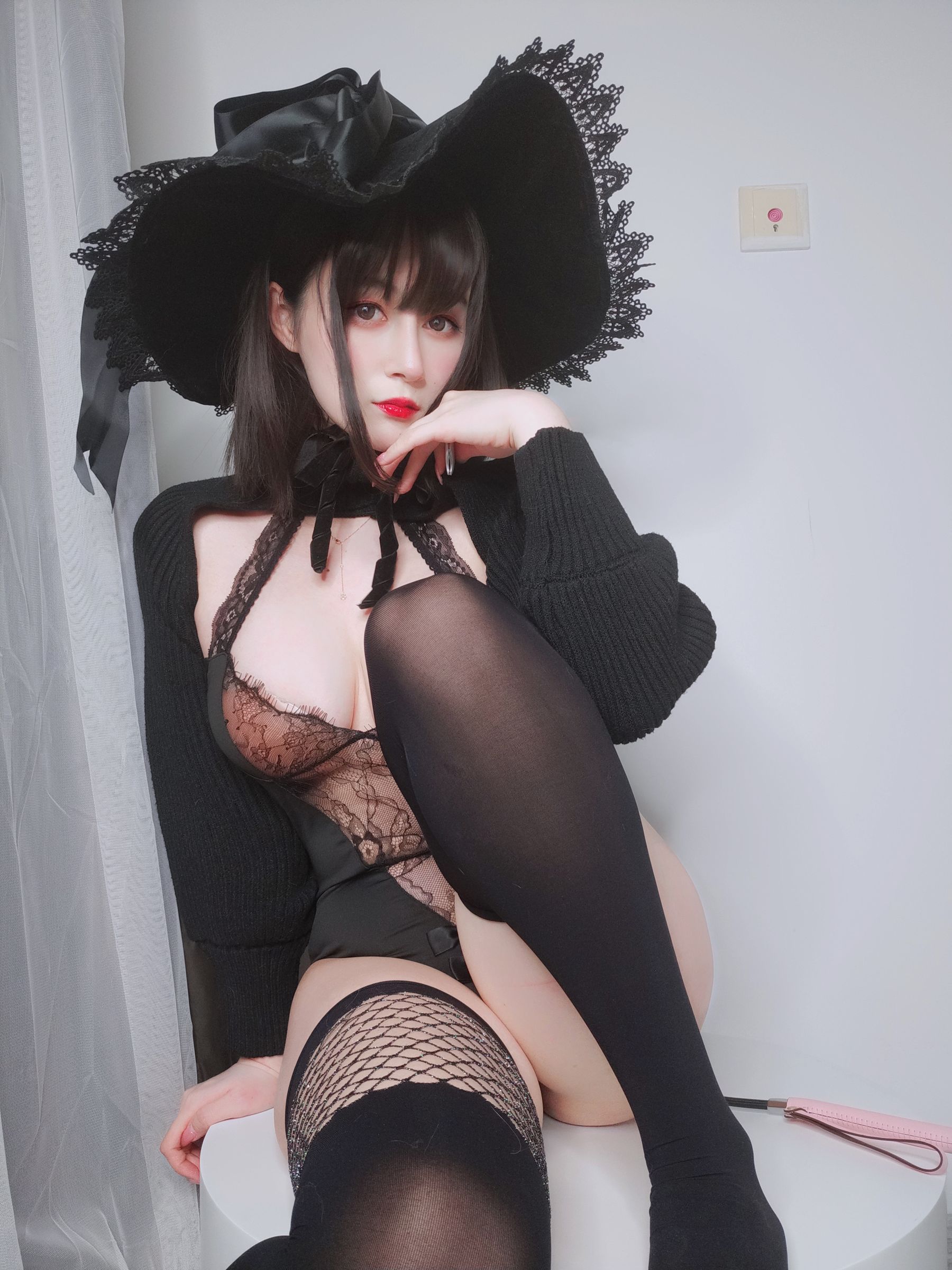 [福利COS] Coser小姐姐白银 - 柴郡魔女