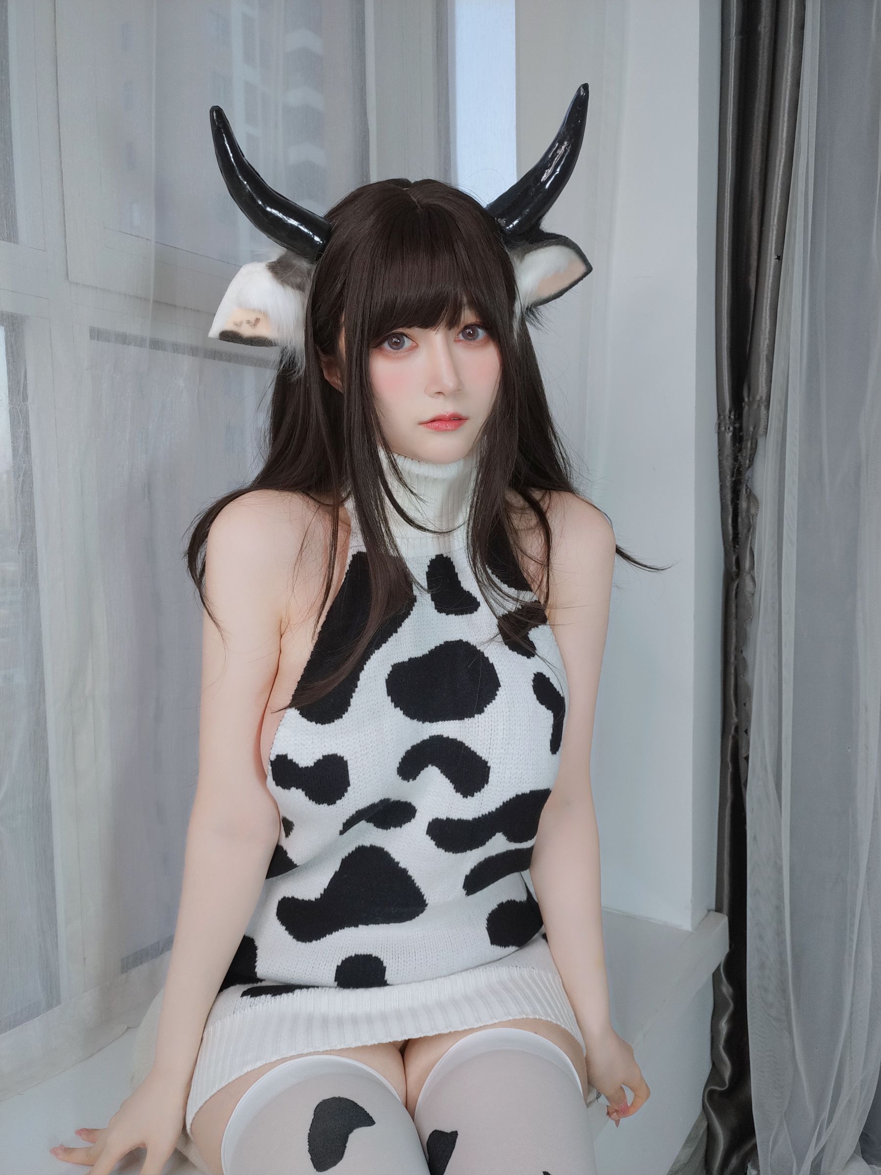 [福利COS] Coser小姐姐白银 - 柴郡魔女