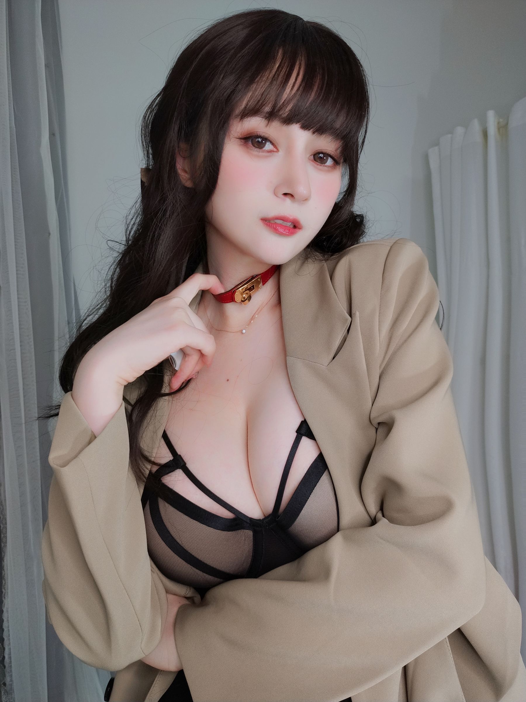 [福利COS] Coser小姐姐白银 - 黑丝OL情趣