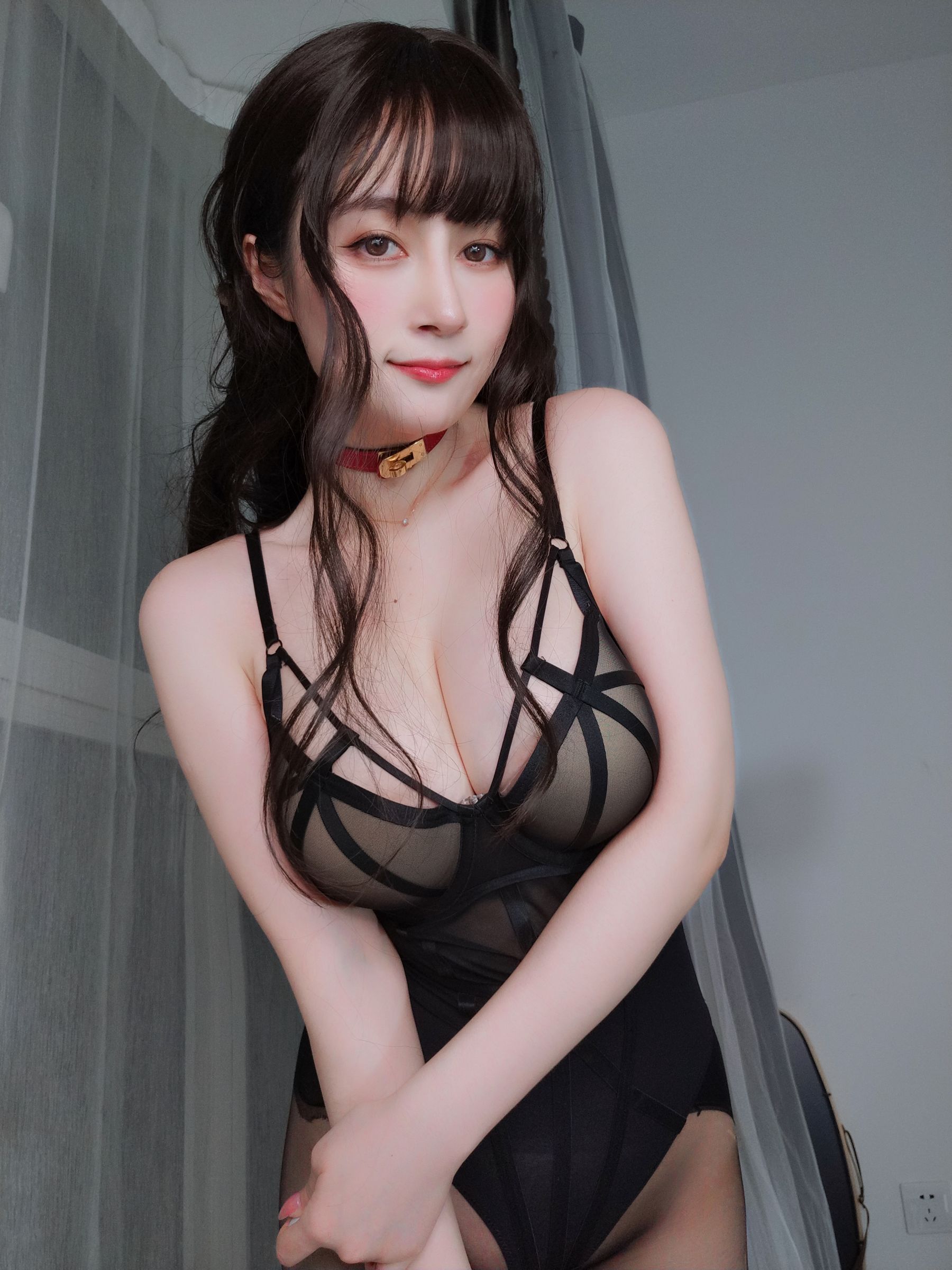 [福利COS] Coser小姐姐白银 - 黑丝OL情趣