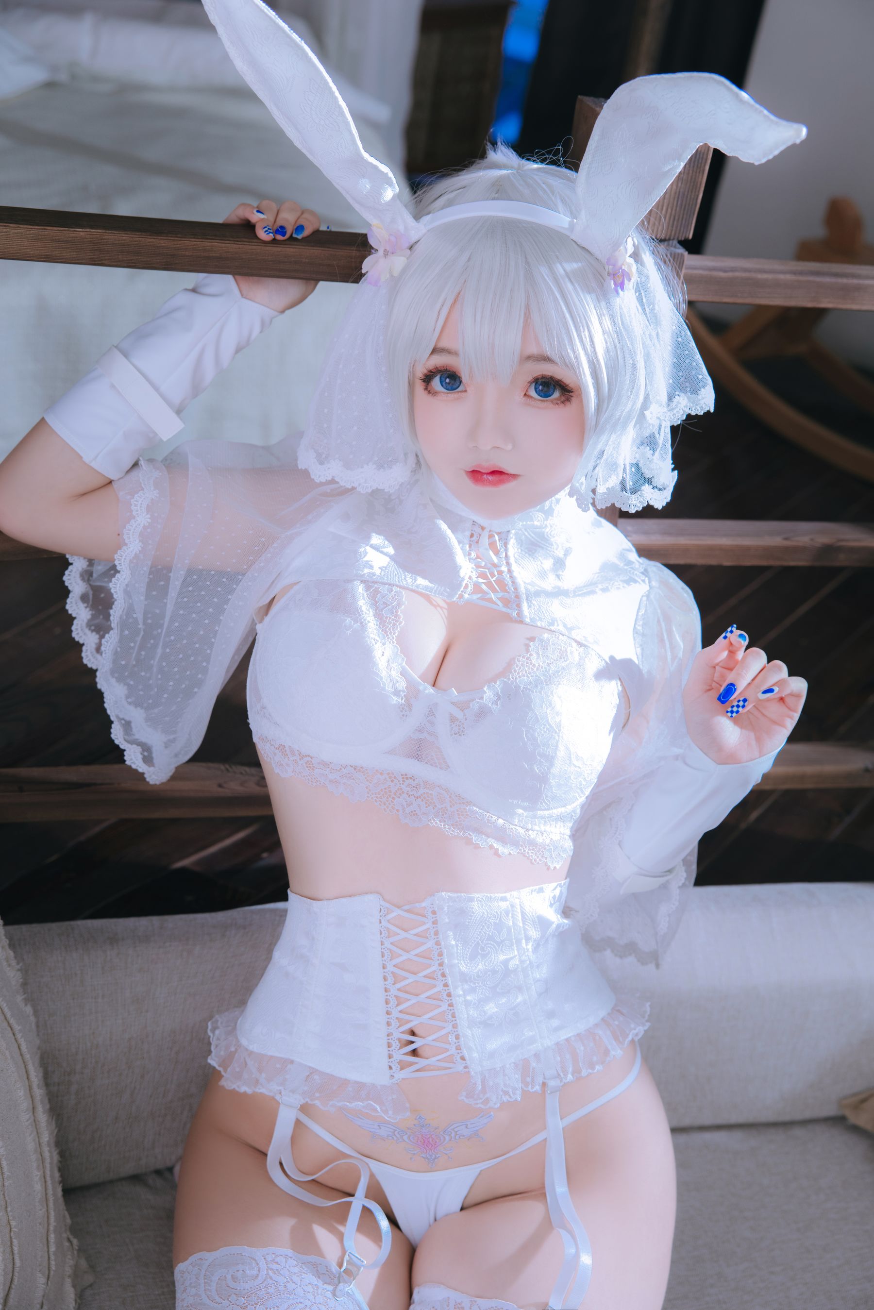 [福利COS] Cosplay日奈娇 - 小白兔