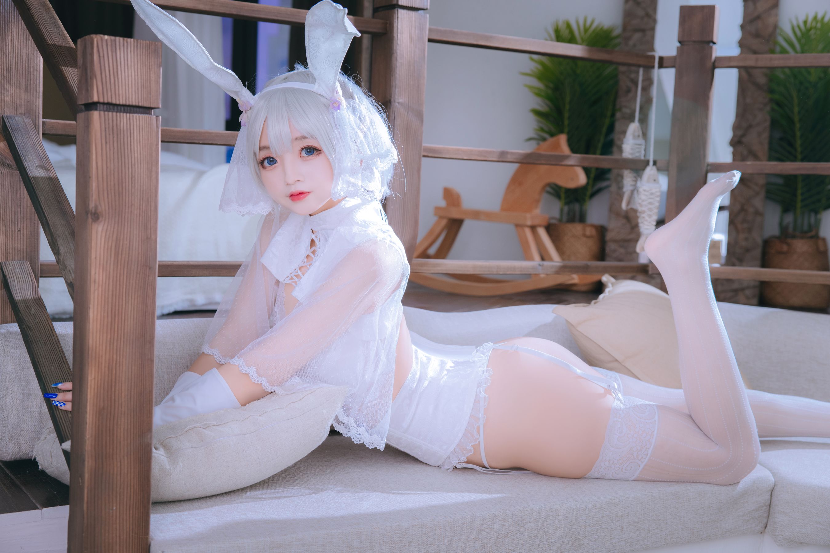 [福利COS] Cosplay日奈娇 - 小白兔