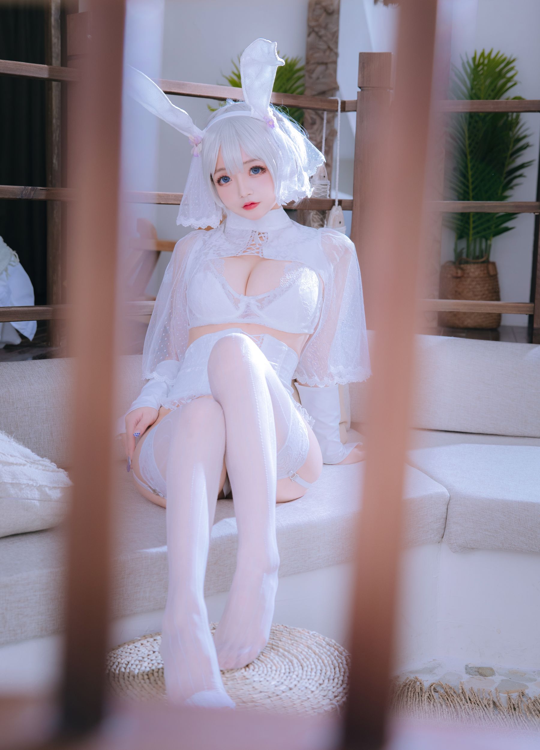 [福利COS] Cosplay日奈娇 - 小白兔