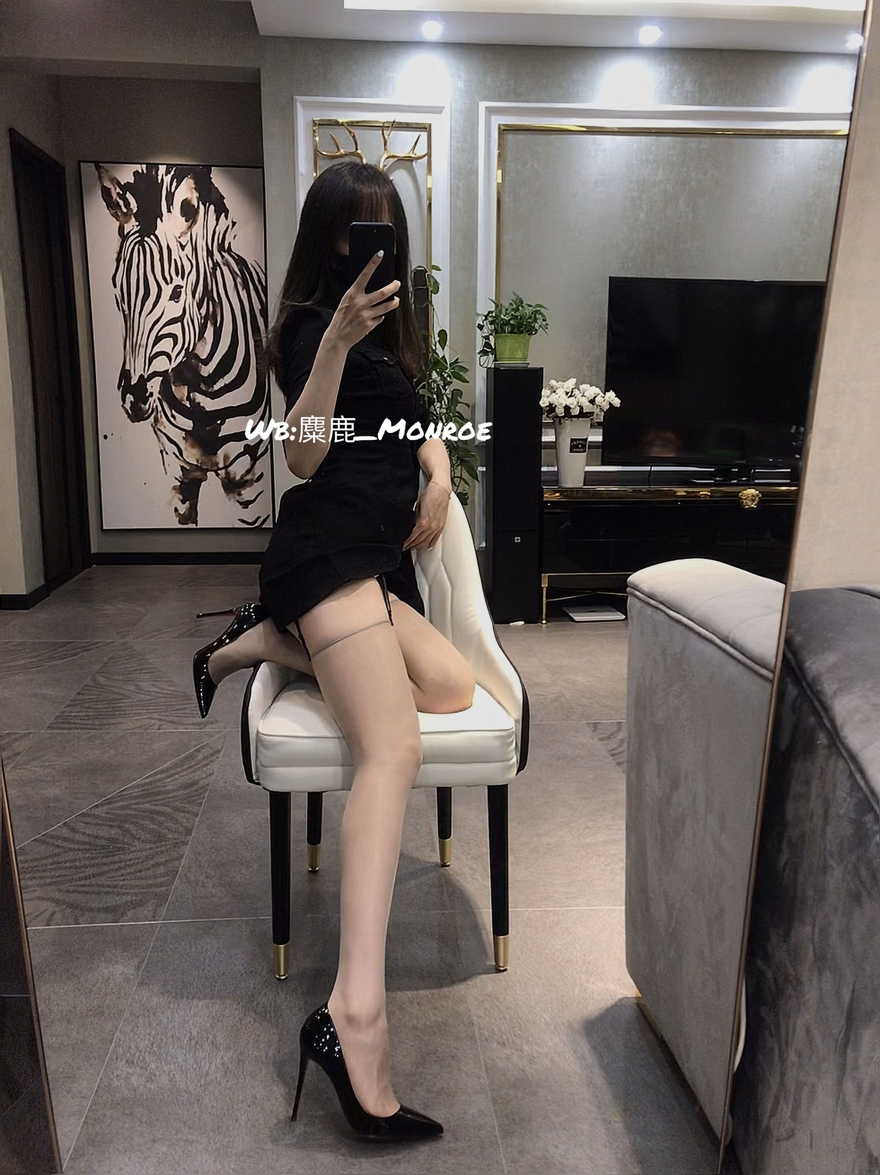 [福利COS] 丝足博主麋鹿_Monroe 2020.06.24 忍不住想你