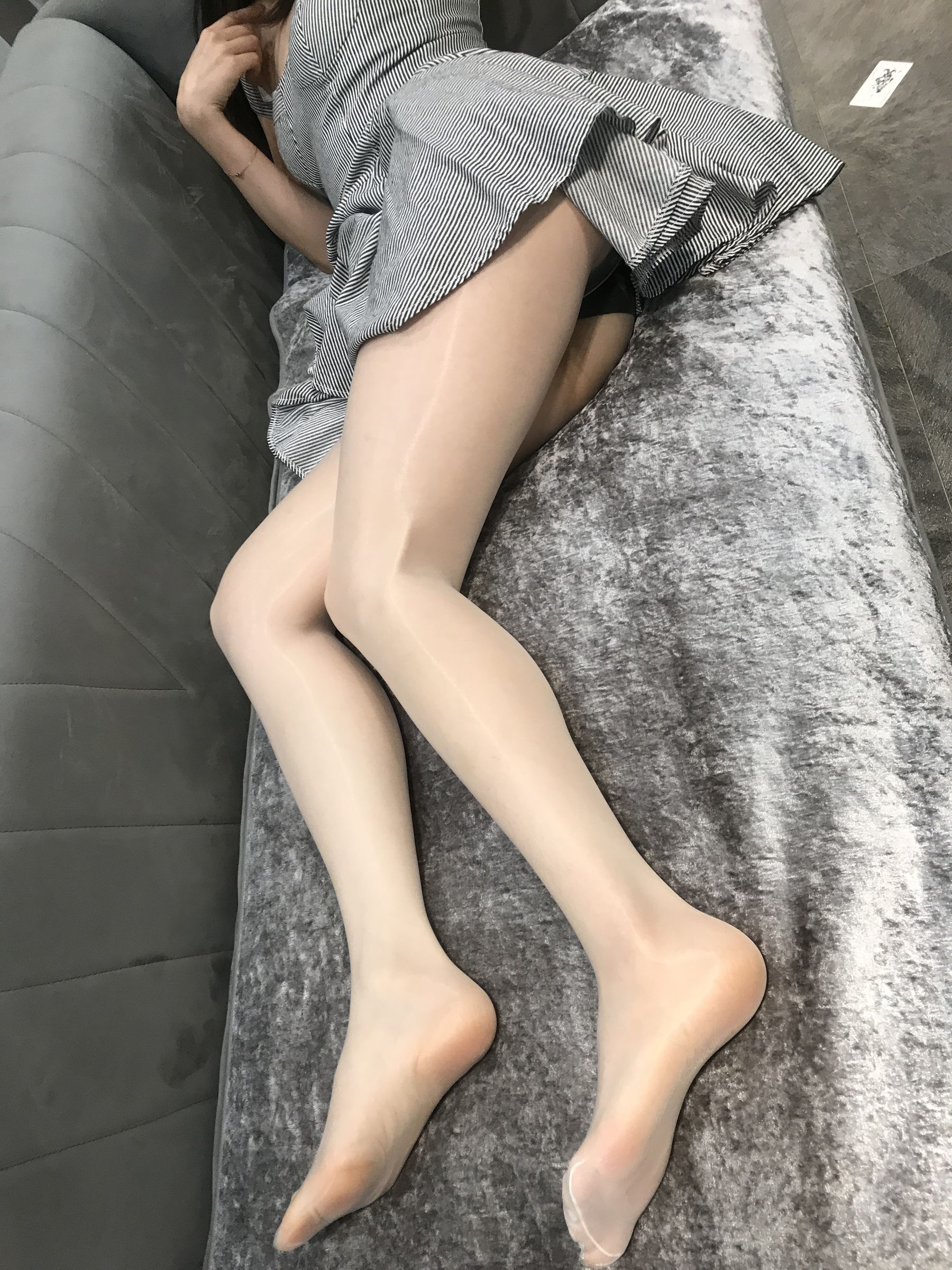 [福利COS] 丝足博主麋鹿_Monroe 2020.07.06 百变妖姬