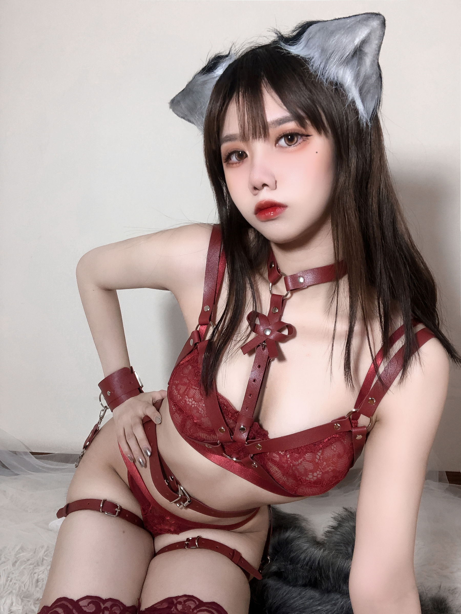 [福利COS] 动漫博主果咩酱w - 红太狼