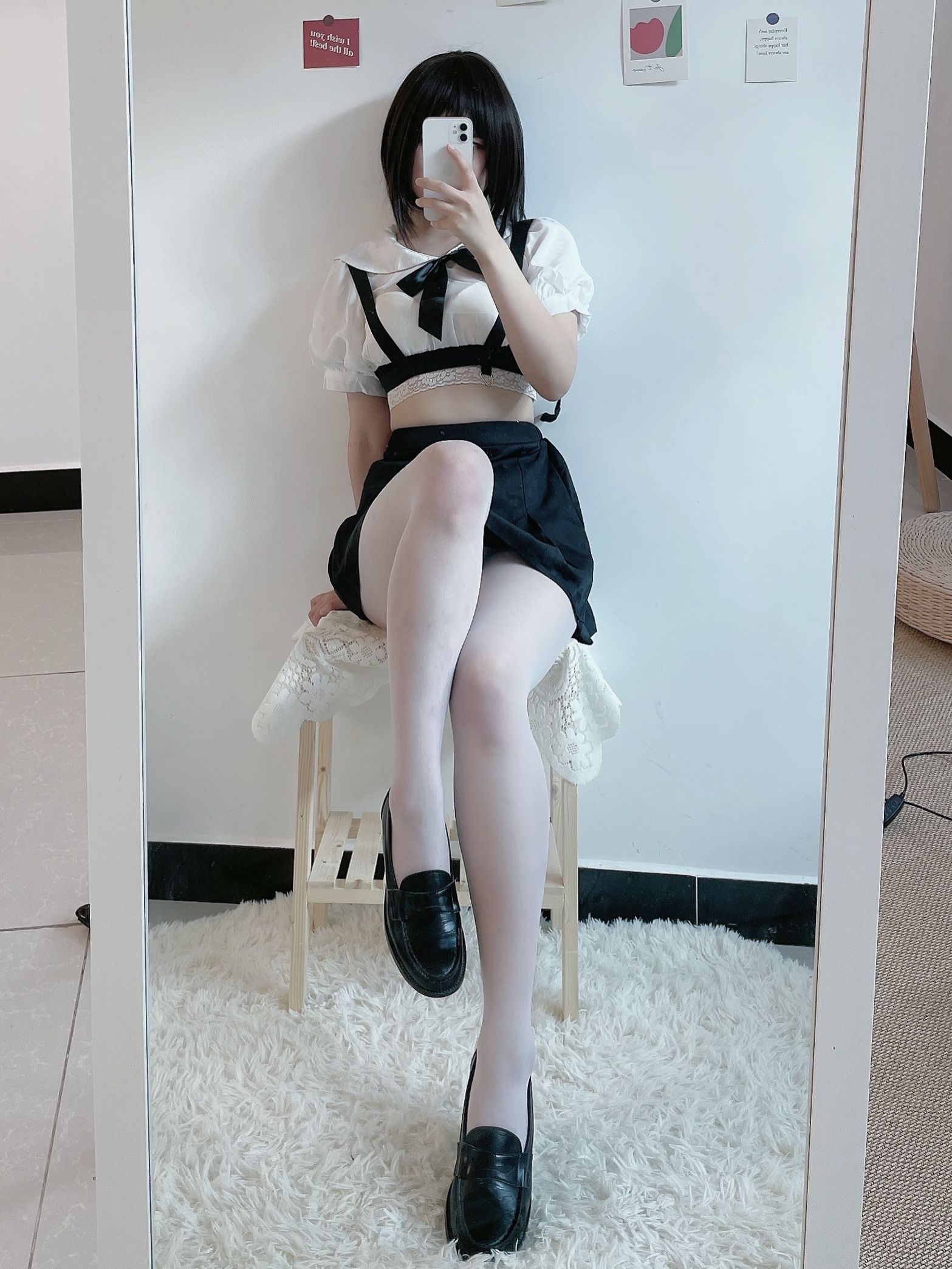 [福利COS] 动漫博主田璐璐 - 白丝短裙