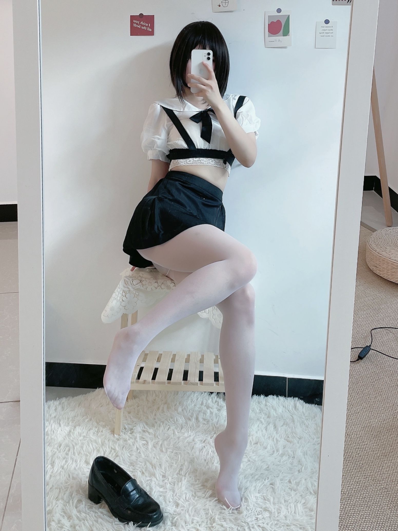 [福利COS] 动漫博主田璐璐 - 白丝短裙