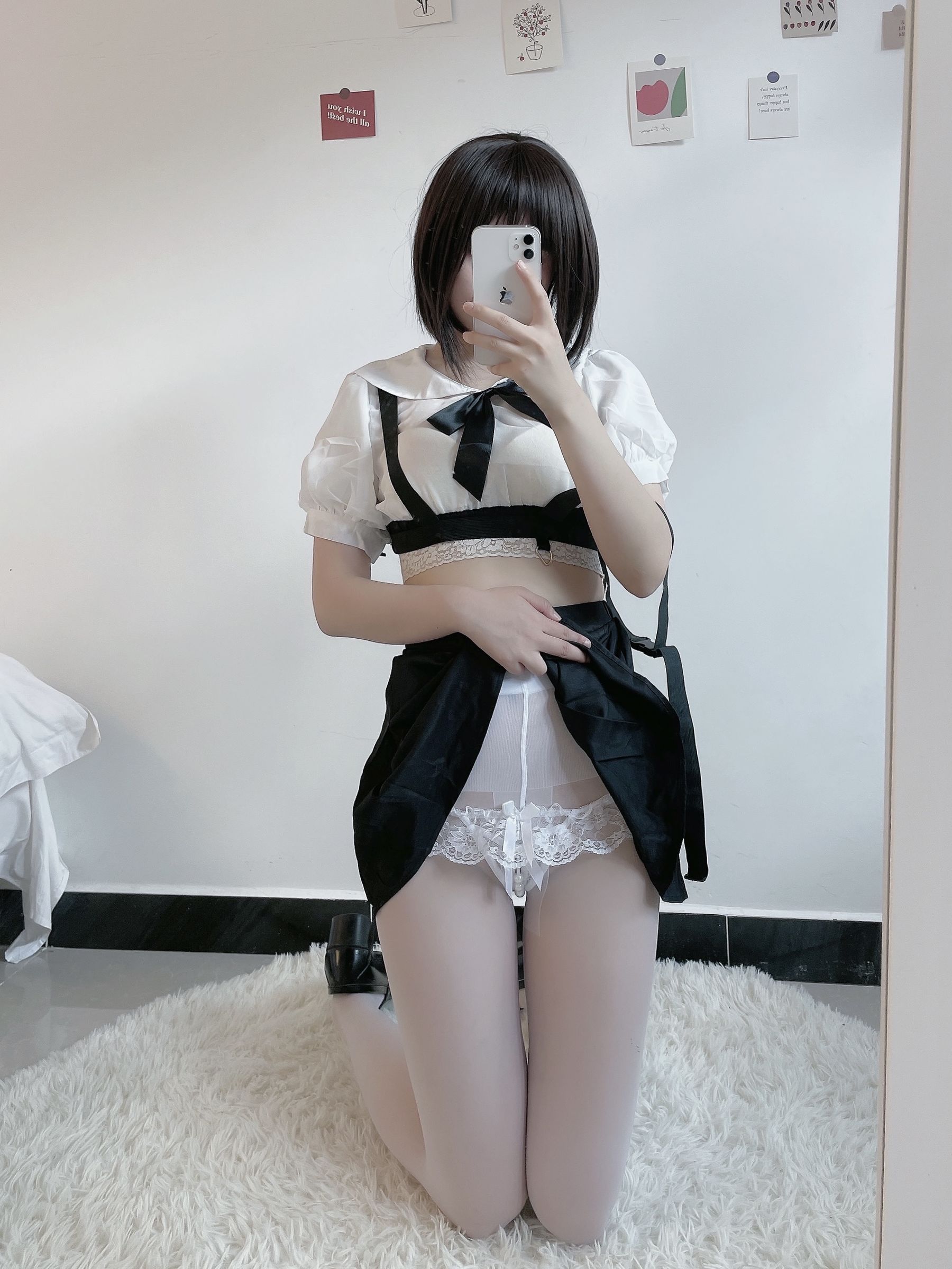 [福利COS] 动漫博主田璐璐 - 白丝短裙