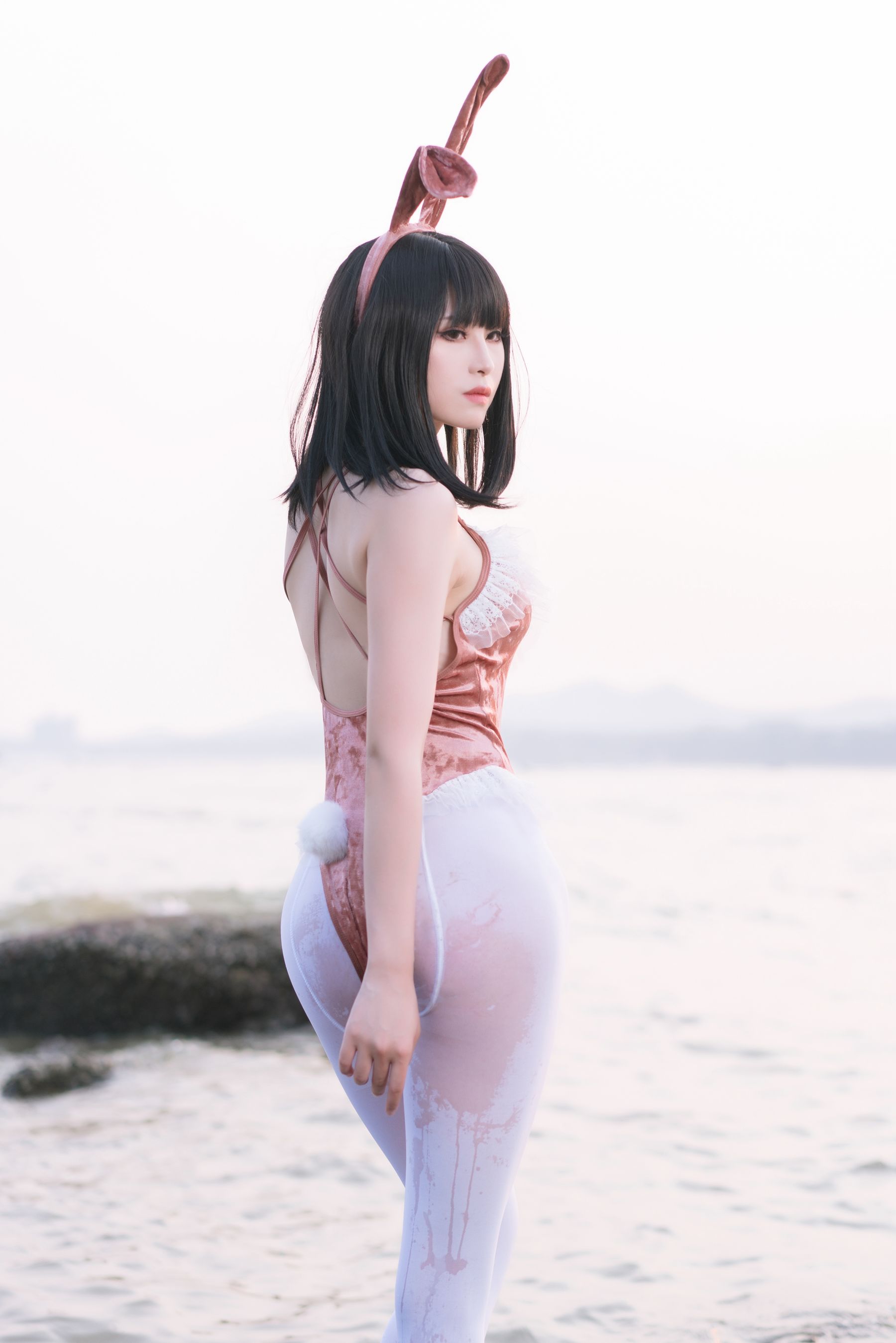 [福利COS] 动漫博主田璐璐 - 粉兔