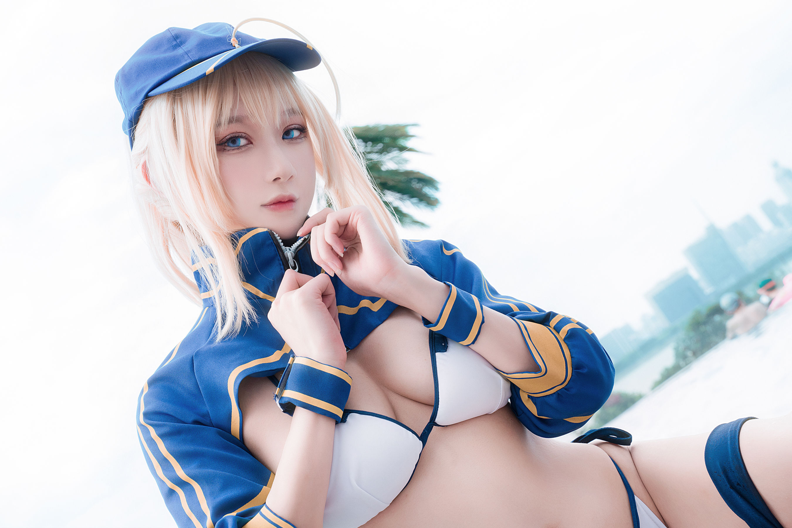 [福利COS] 动漫博主阿包也是兔娘 - 冲田总司泳装
