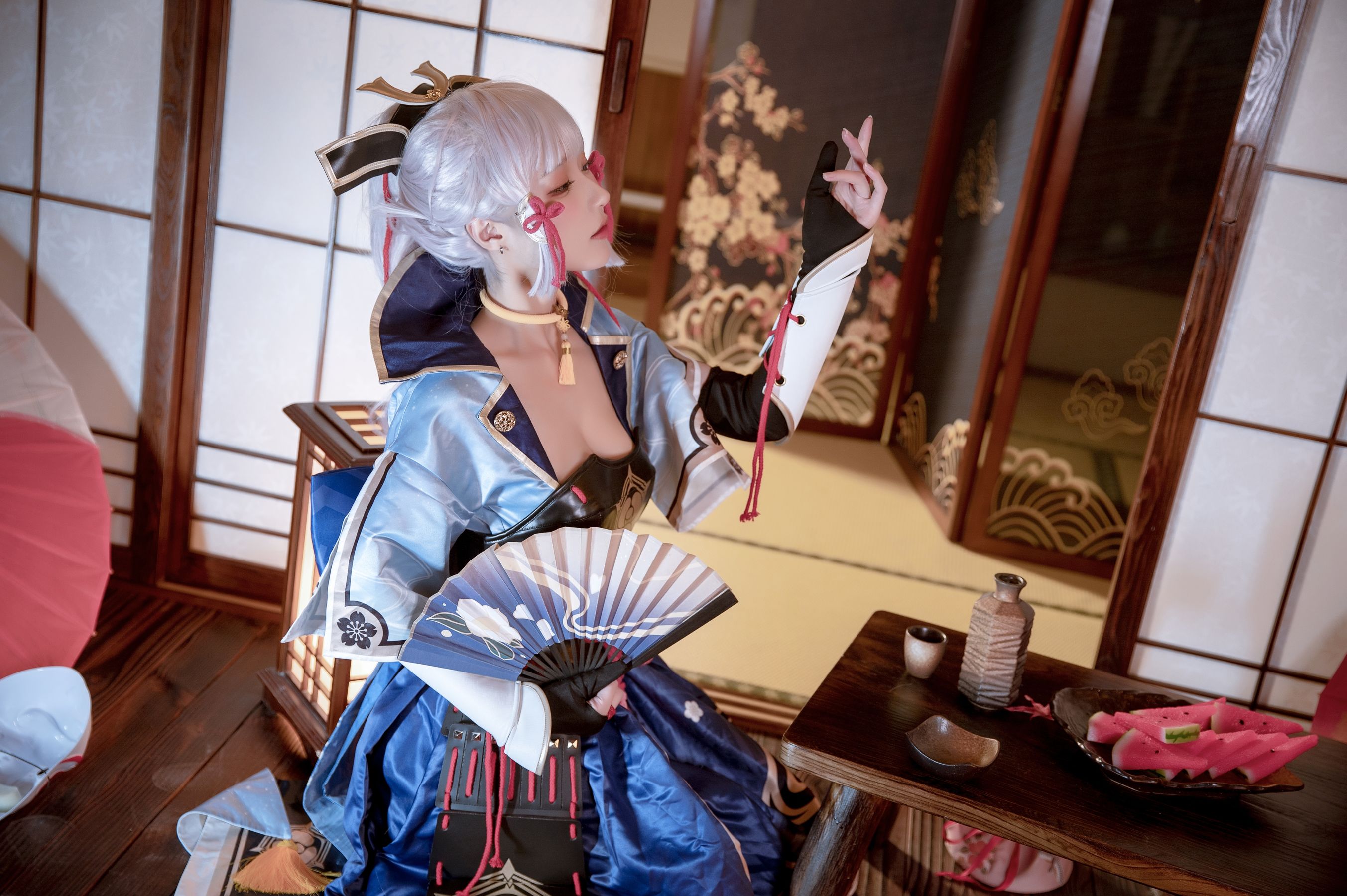 [福利COS] 动漫博主阿包也是兔娘 - 神里凌华