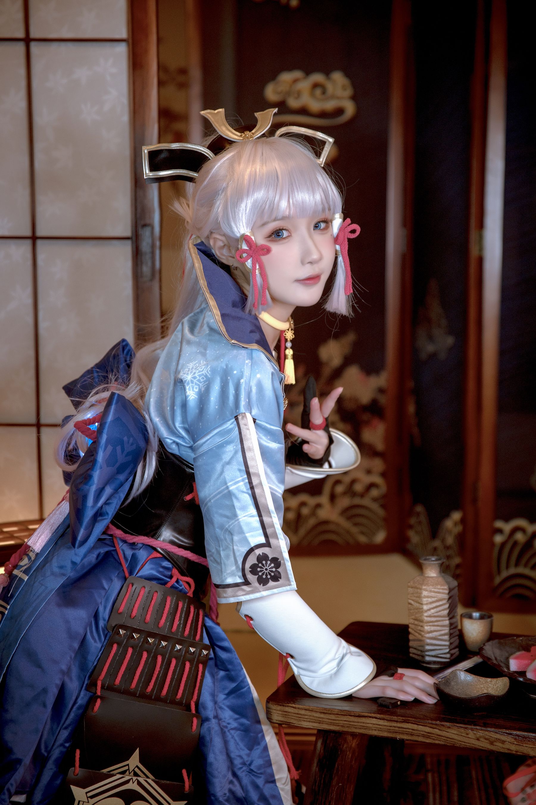 [福利COS] 动漫博主阿包也是兔娘 - 神里凌华