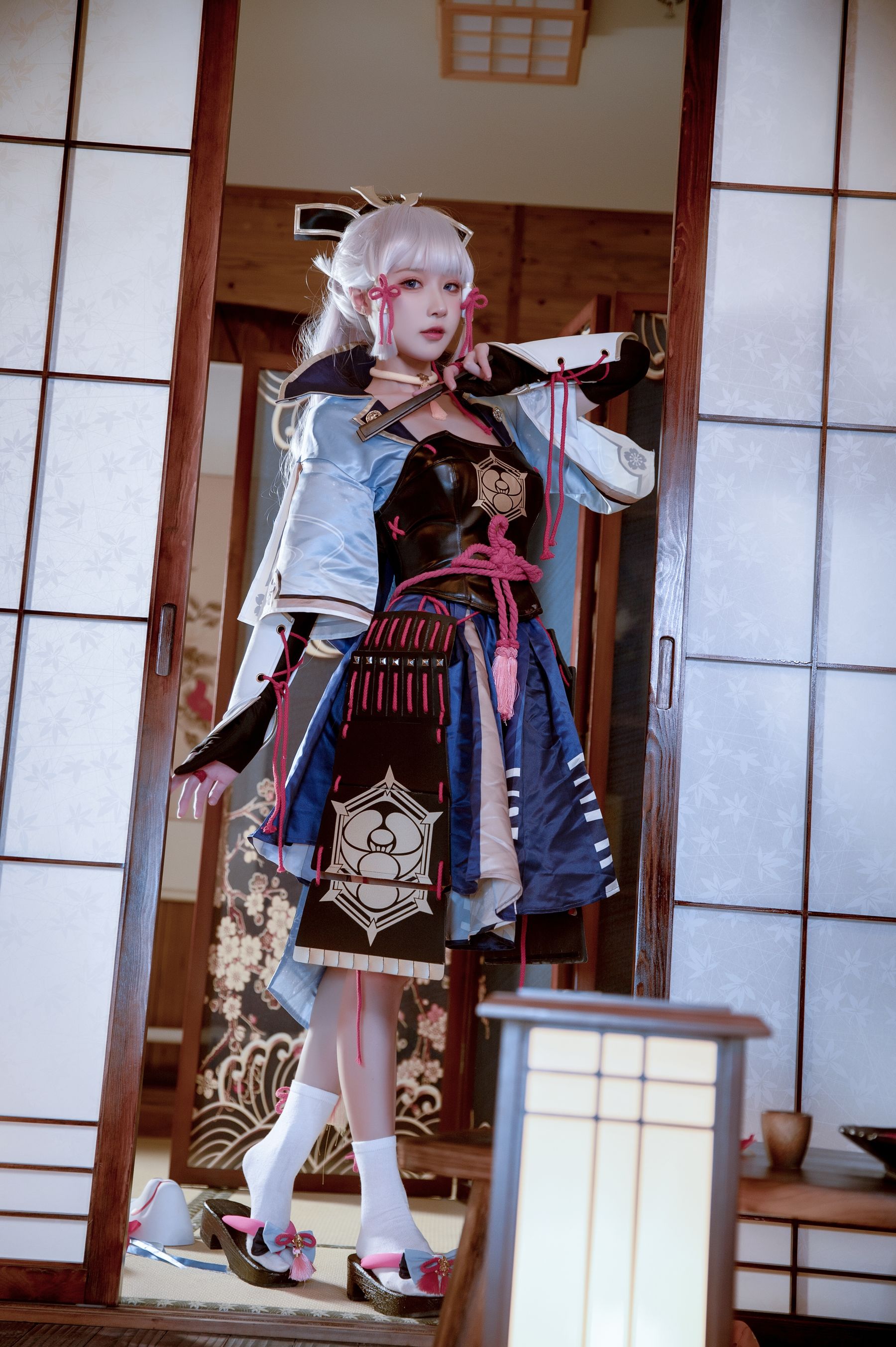 [福利COS] 动漫博主阿包也是兔娘 - 神里凌华