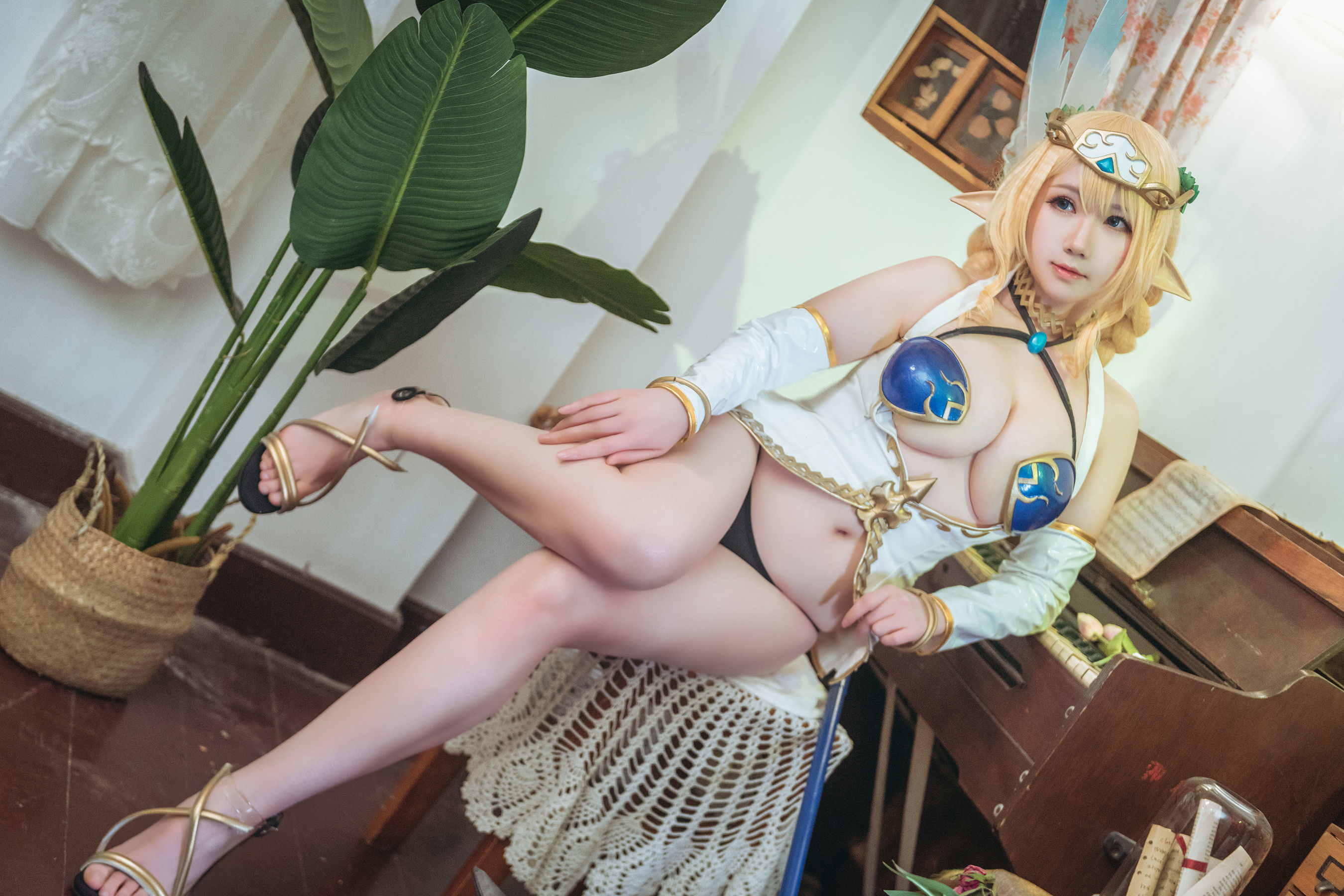 [福利COS] 微肉感萌妹是本末末 - 精灵村