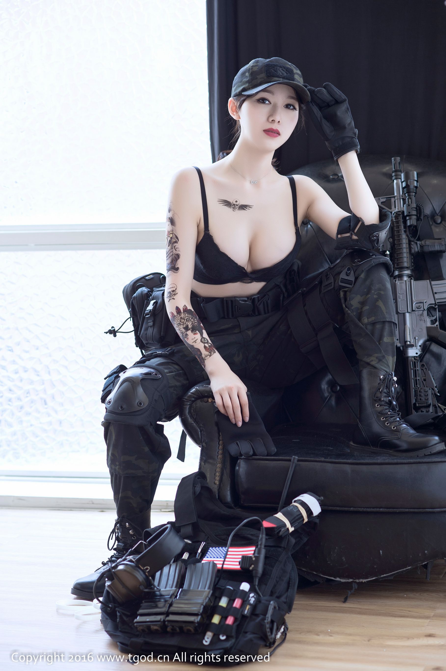 展如《帅气与妖艳完美结合》 [推女神TGOD]
