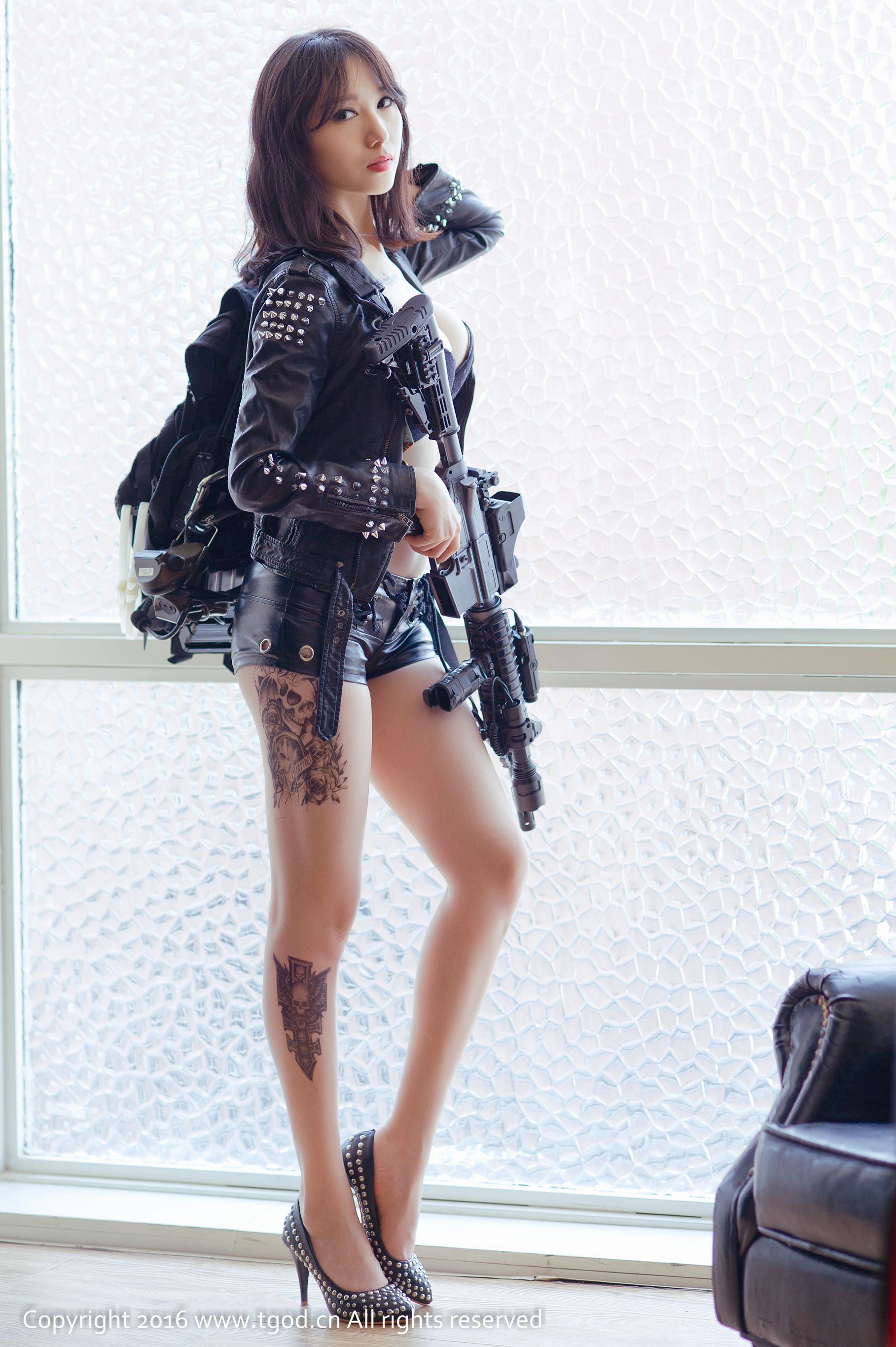 展如《帅气与妖艳完美结合》 [推女神TGOD]
