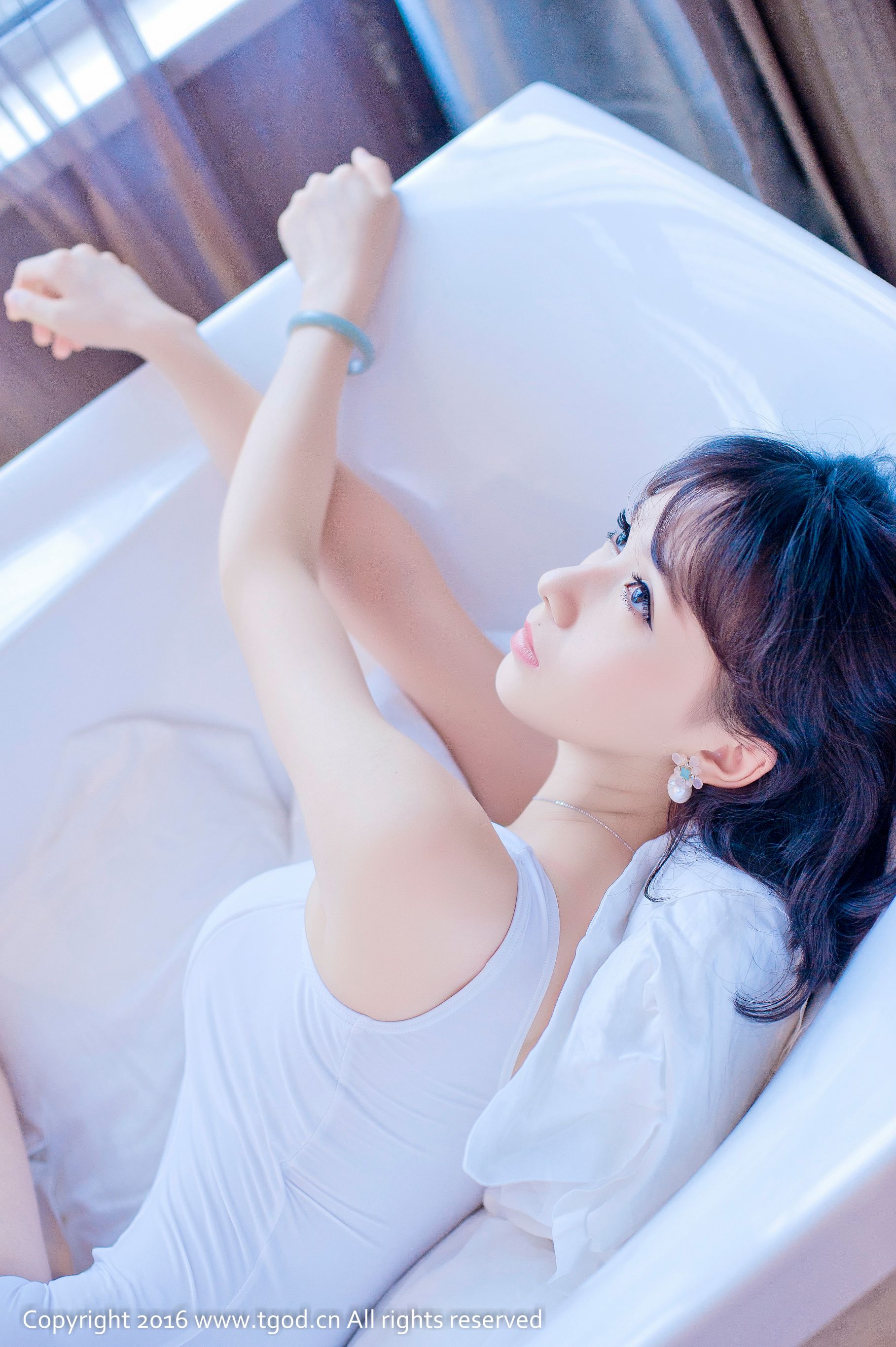 展如《帅气与妖艳完美结合》 [推女神TGOD]