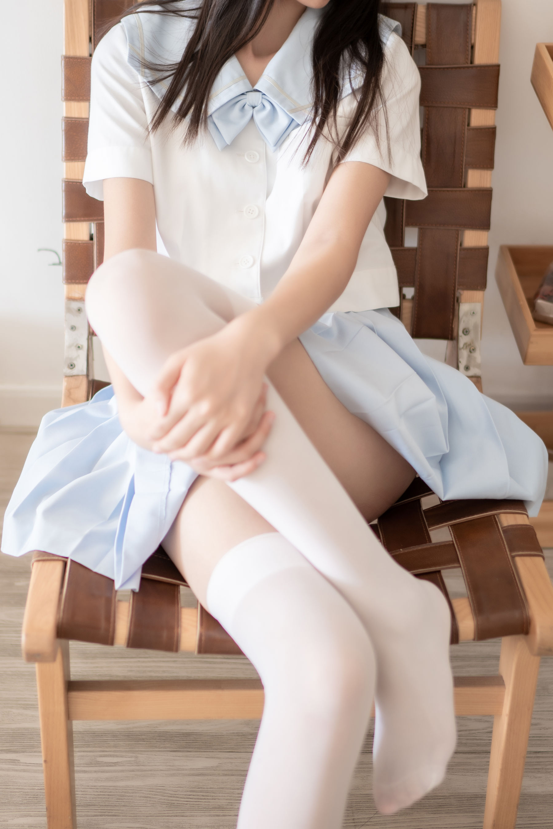 [福利COS] 清纯妹子西瓜 - JK学生服