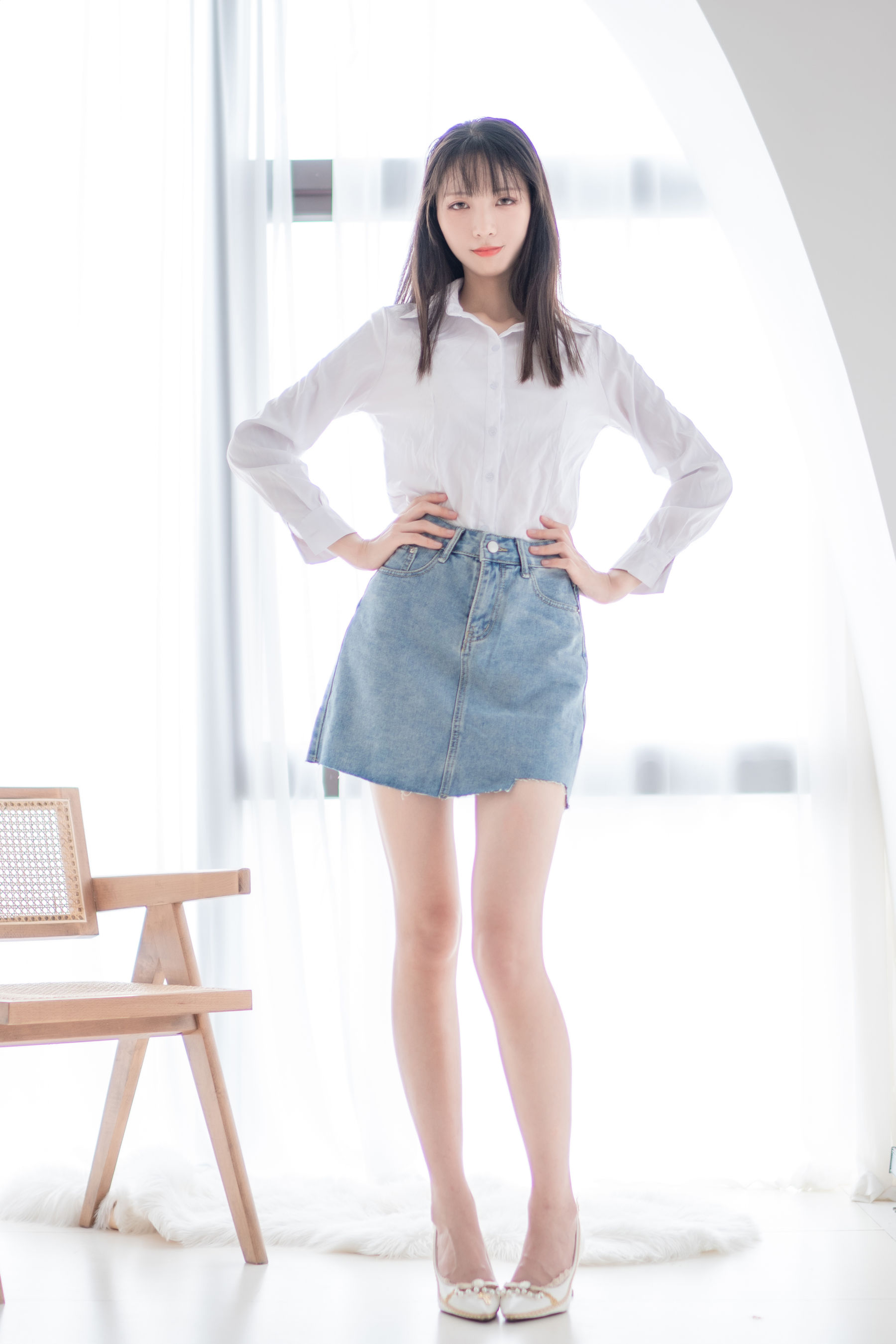 [福利COS] 清纯妹子西瓜 - 衬衫牛仔裙