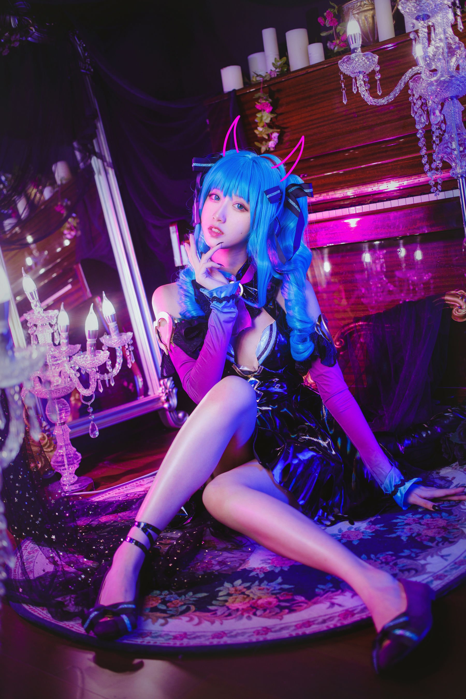 [福利COS] 萌系小姐姐木绵绵OwO - miku小恶魔