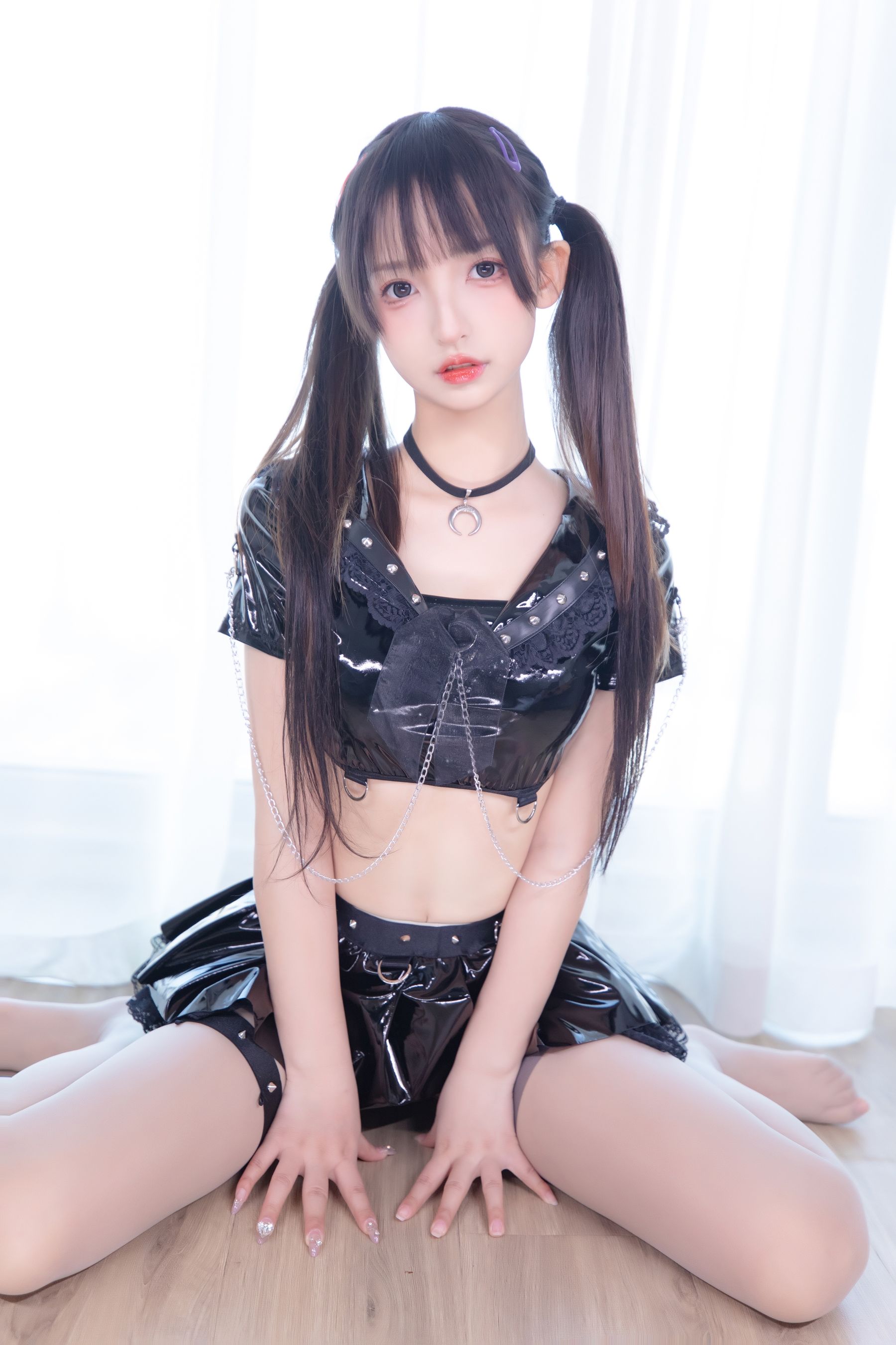 [福利COS] 萝莉神楽板真冬之魔女的课后辅导