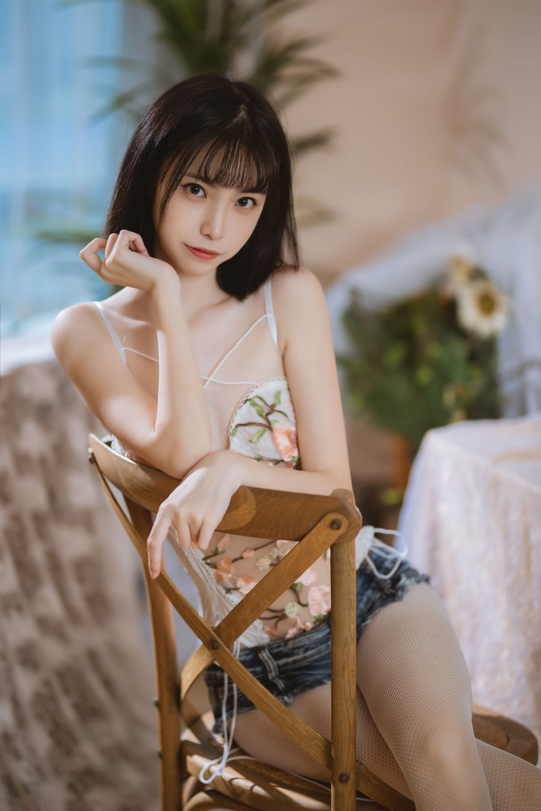 [福利COS] 许岚 - 纯欲牛仔短裤