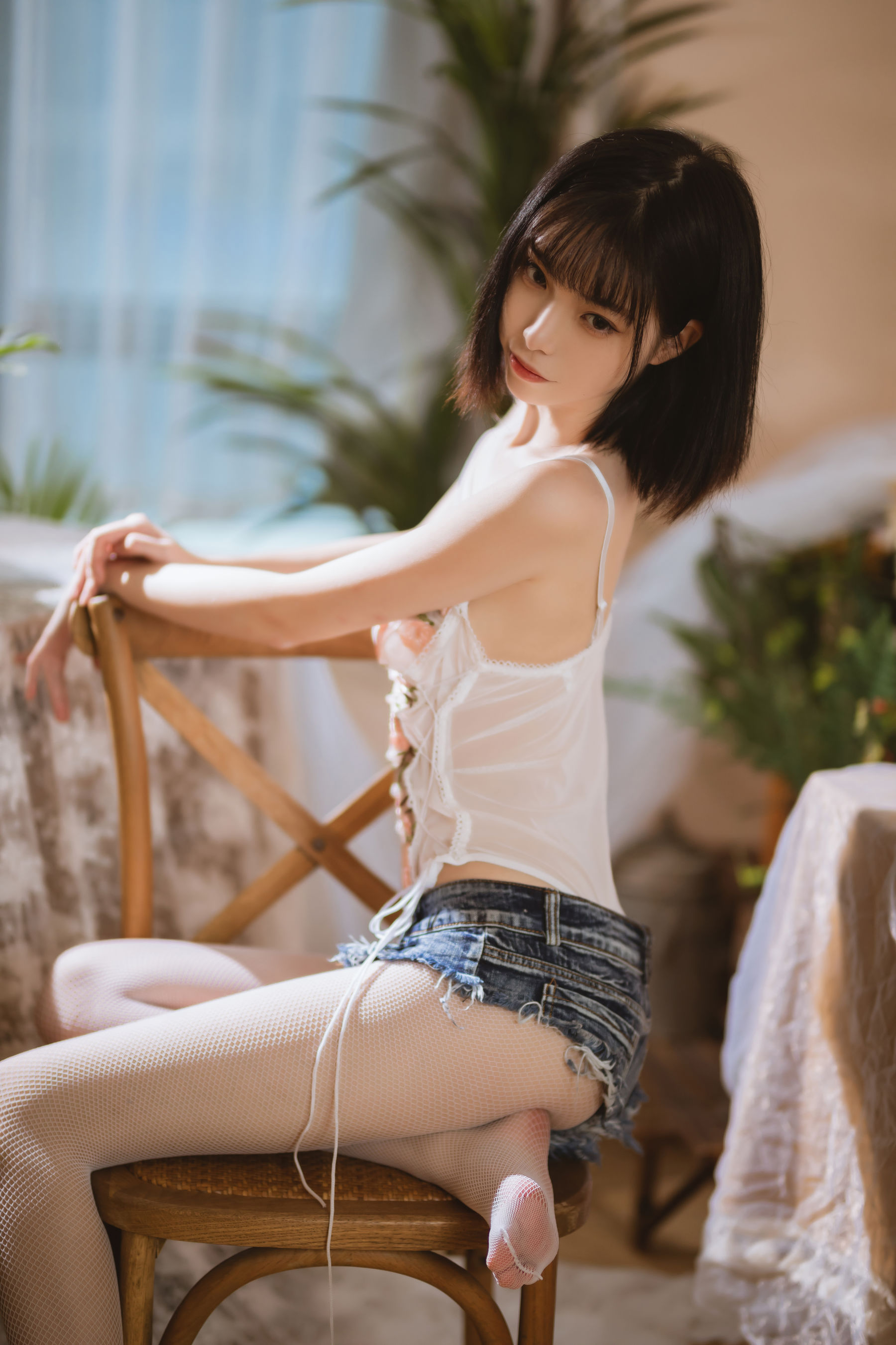 [福利COS] 许岚 - 纯欲牛仔短裤