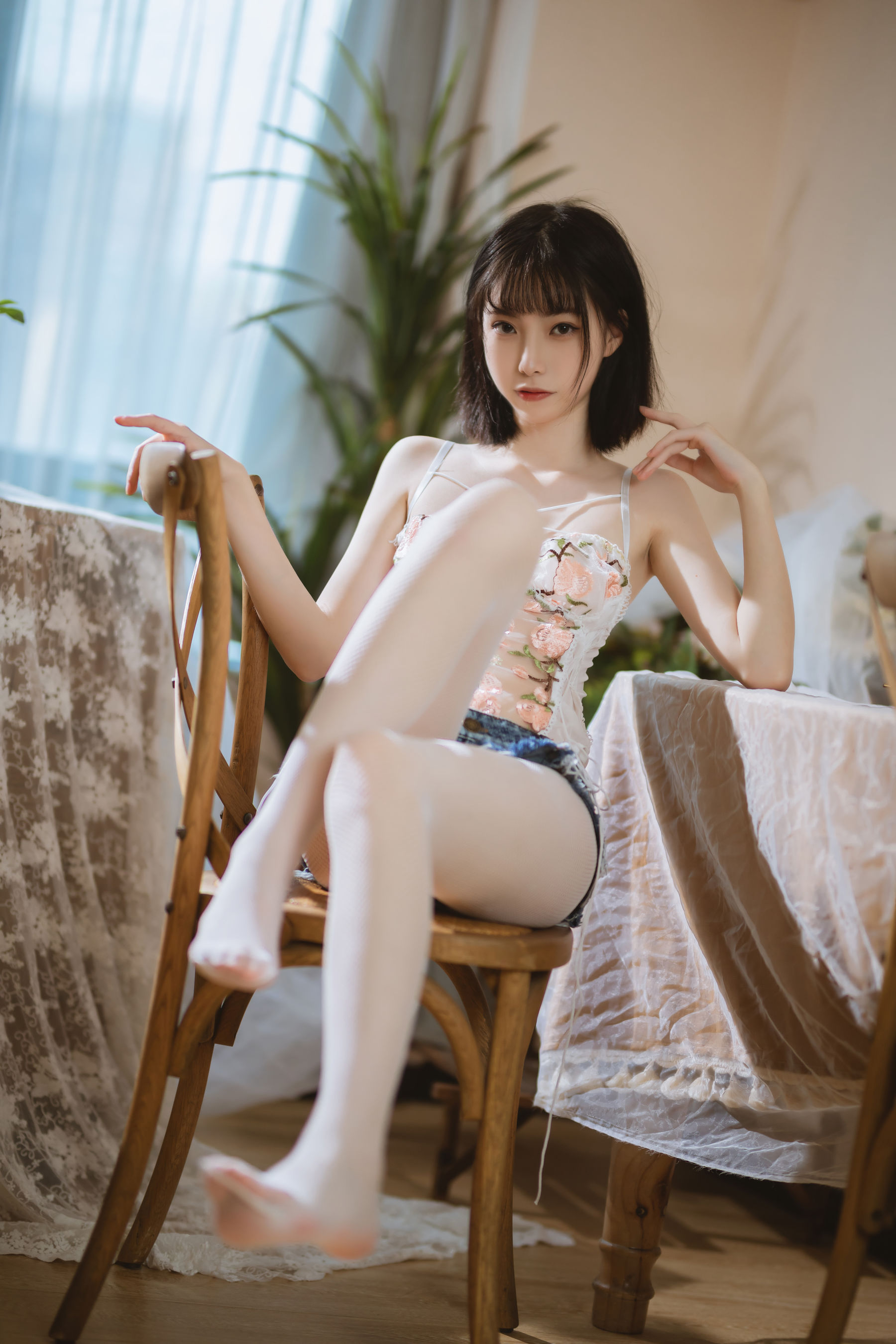 [福利COS] 许岚 - 纯欲牛仔短裤